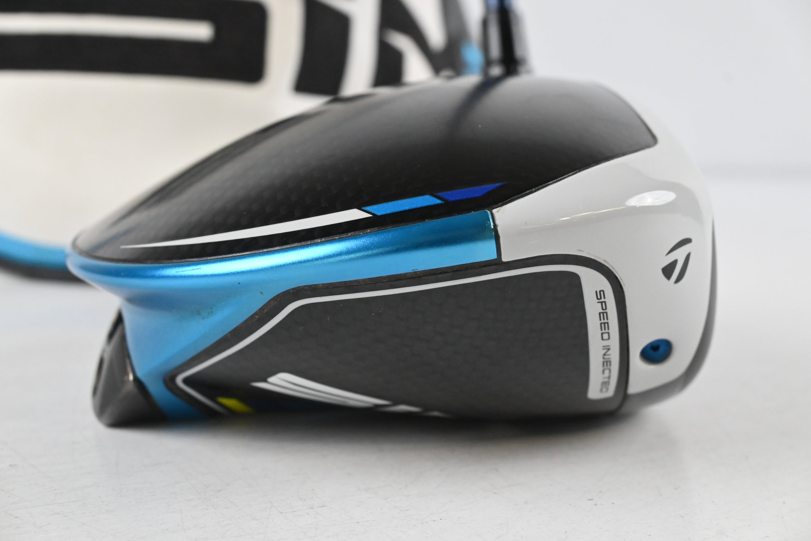 Taylormade SIM2 Max Driver / 9 Degree / Regular Flex Ventus Blue 5 Shaft