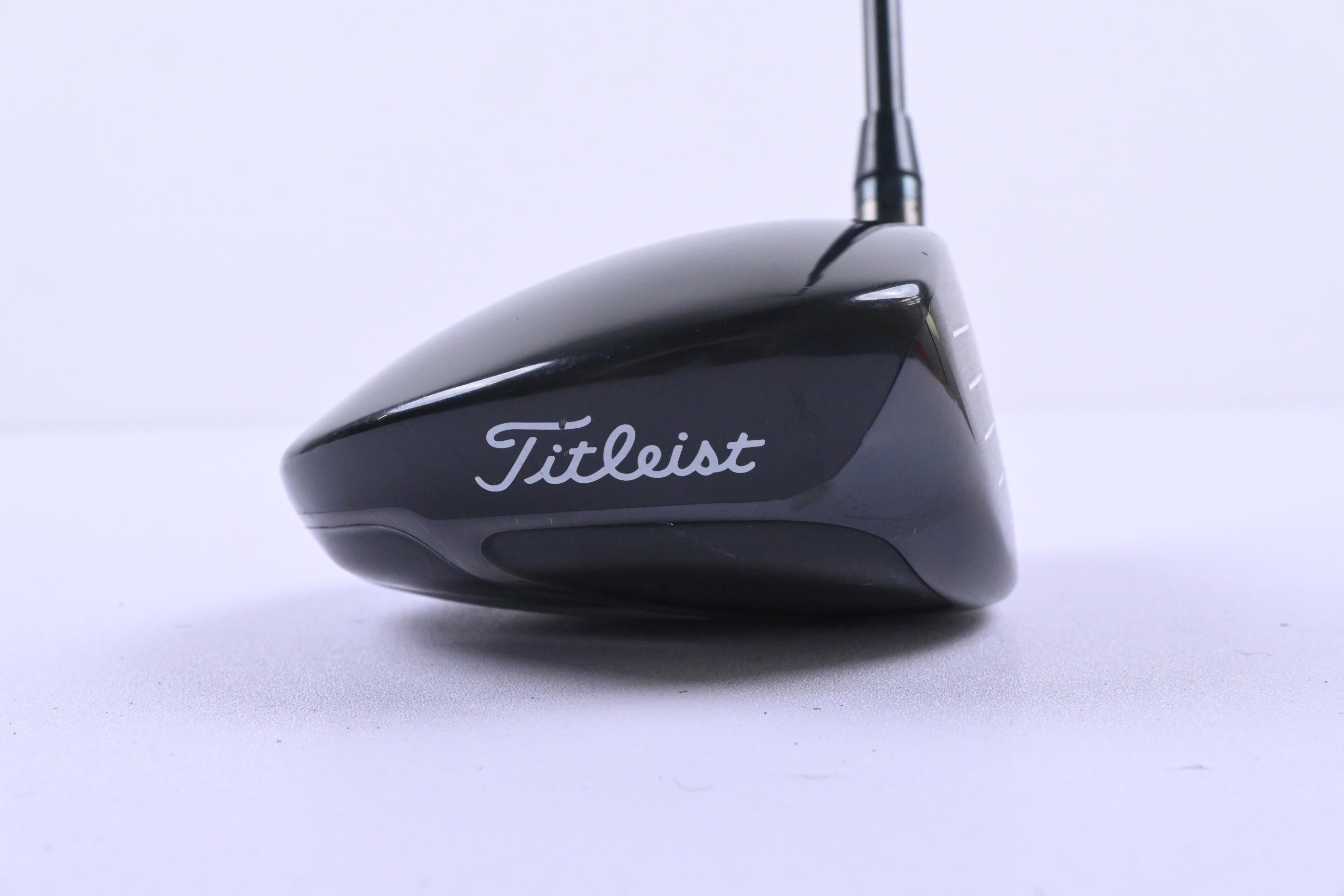 Titleist 910 D3 Driver / 9.5 Degree / Stiff Flex Diamana 'ahina 82 Shaft