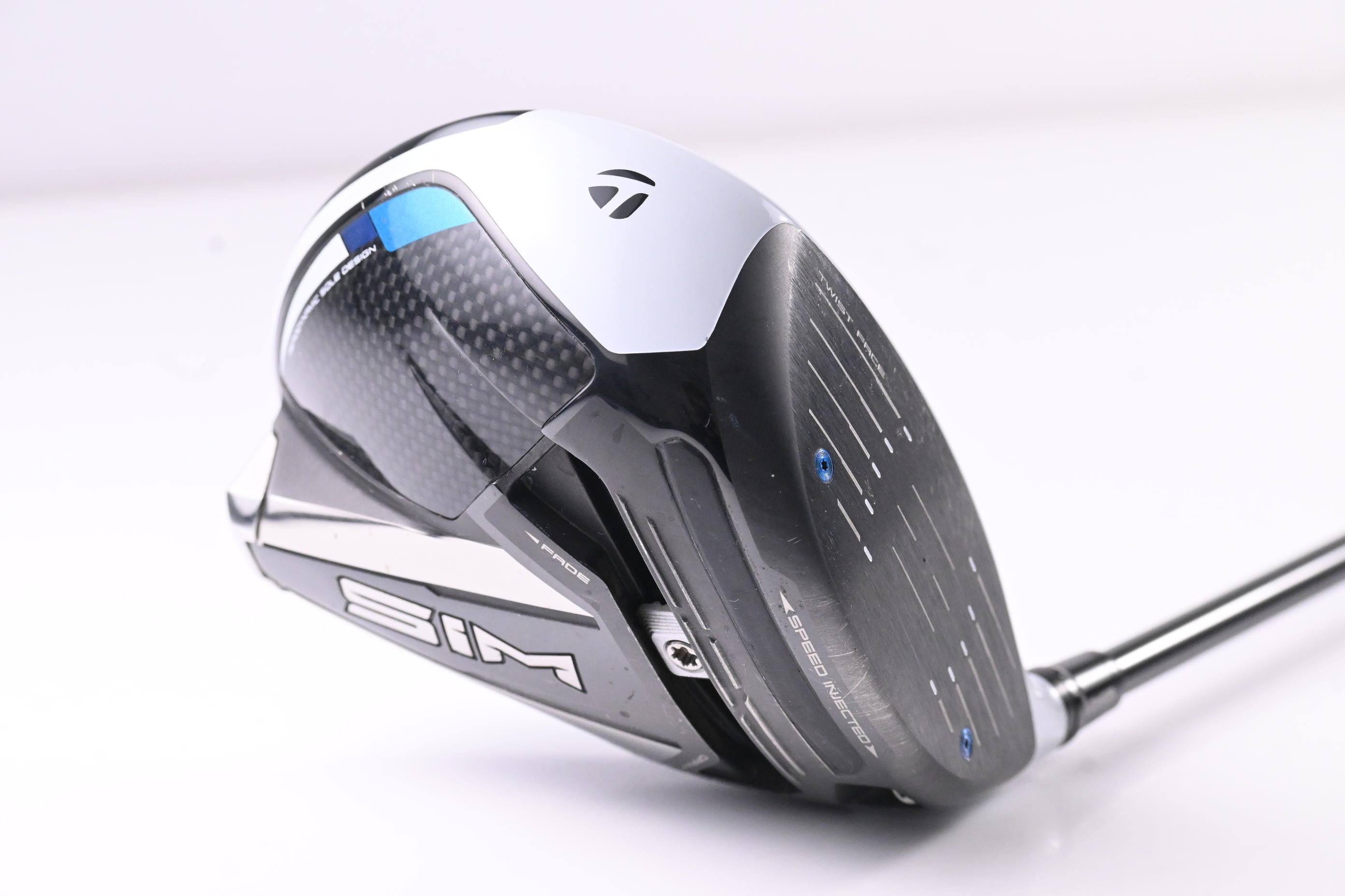 Taylormade SIM Driver / 10.5 Degree / Stiff Flex HZRDUS Smoke RDX Red 60 Shaft