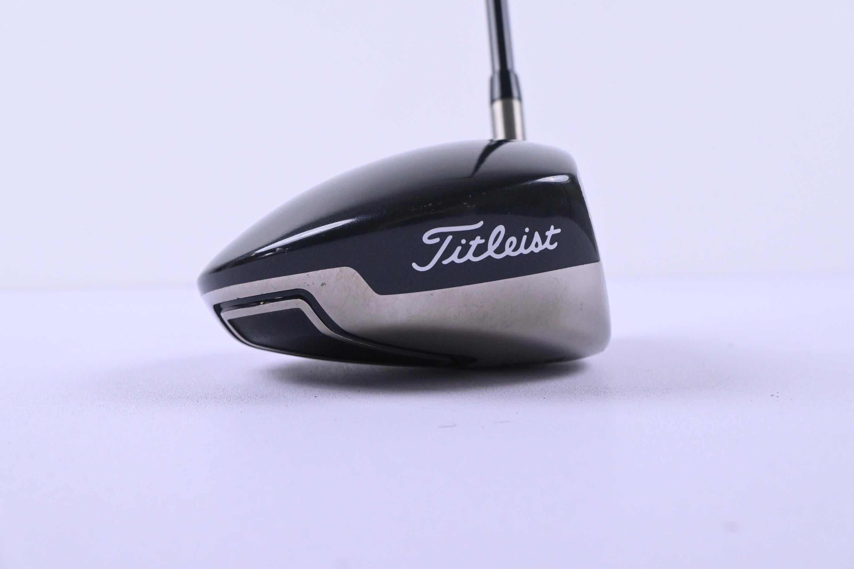 Titleist 909 D3 Driver / 10.5 Degree / Stiff Flex Aldila Voodoo Shaft