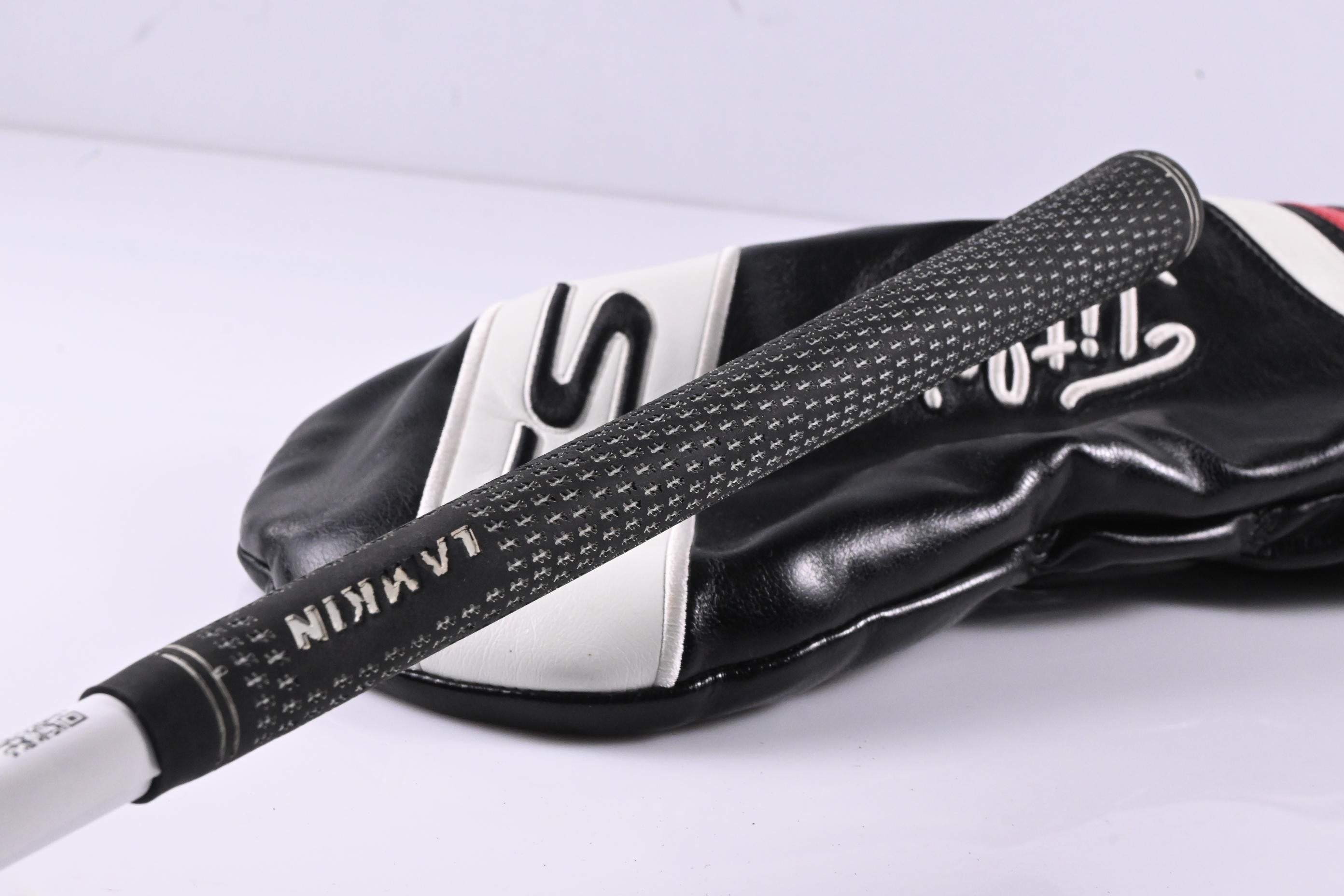 Titleist TS3 Driver / 9.5 Degree / Stiff Flex Aldila Rogue Black 95 M.S.I. 70