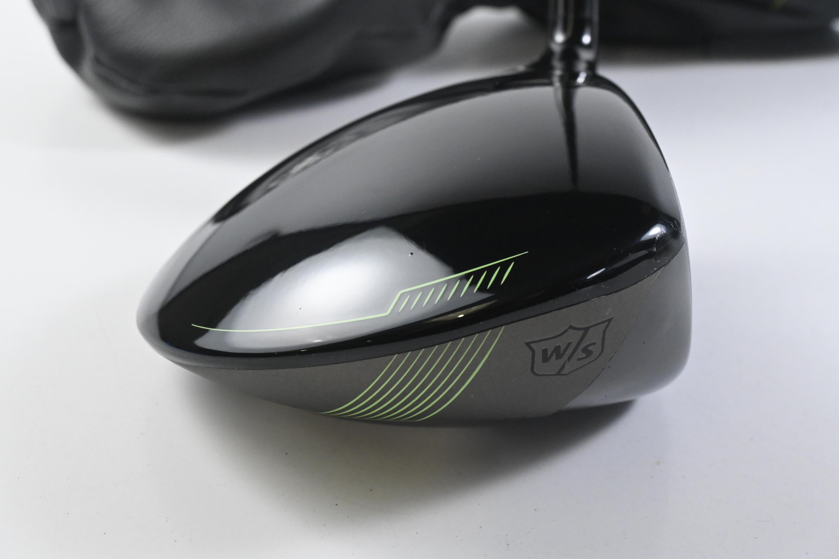Wilson Launch Pad 2022 Driver / 10.5 Degree / Stiff Flex Evenflow 55 Shaft