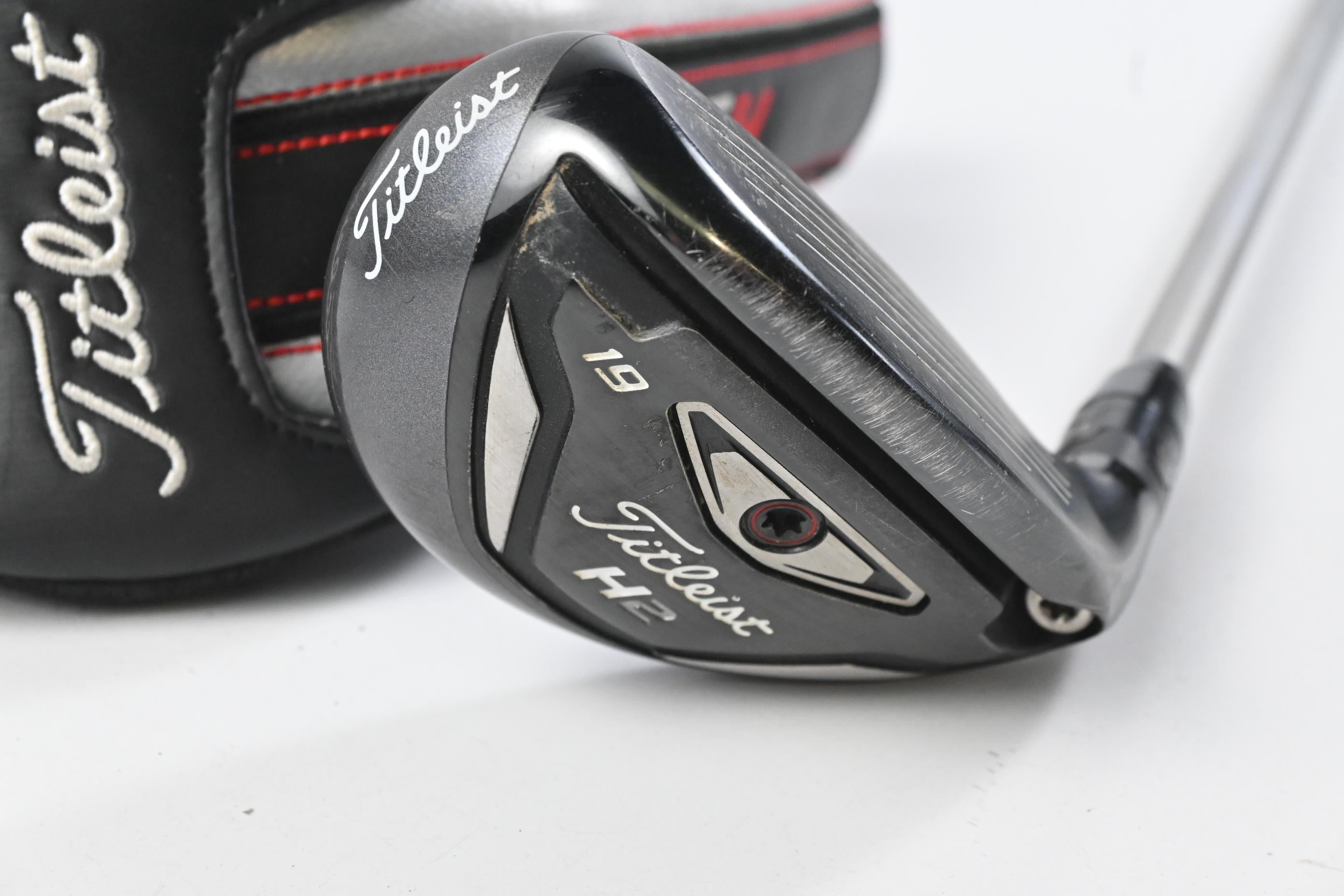 Titleist 816 H2 #3 Hybrid / 19 Degree / Stiff Flex Diamana D+60 Shaft