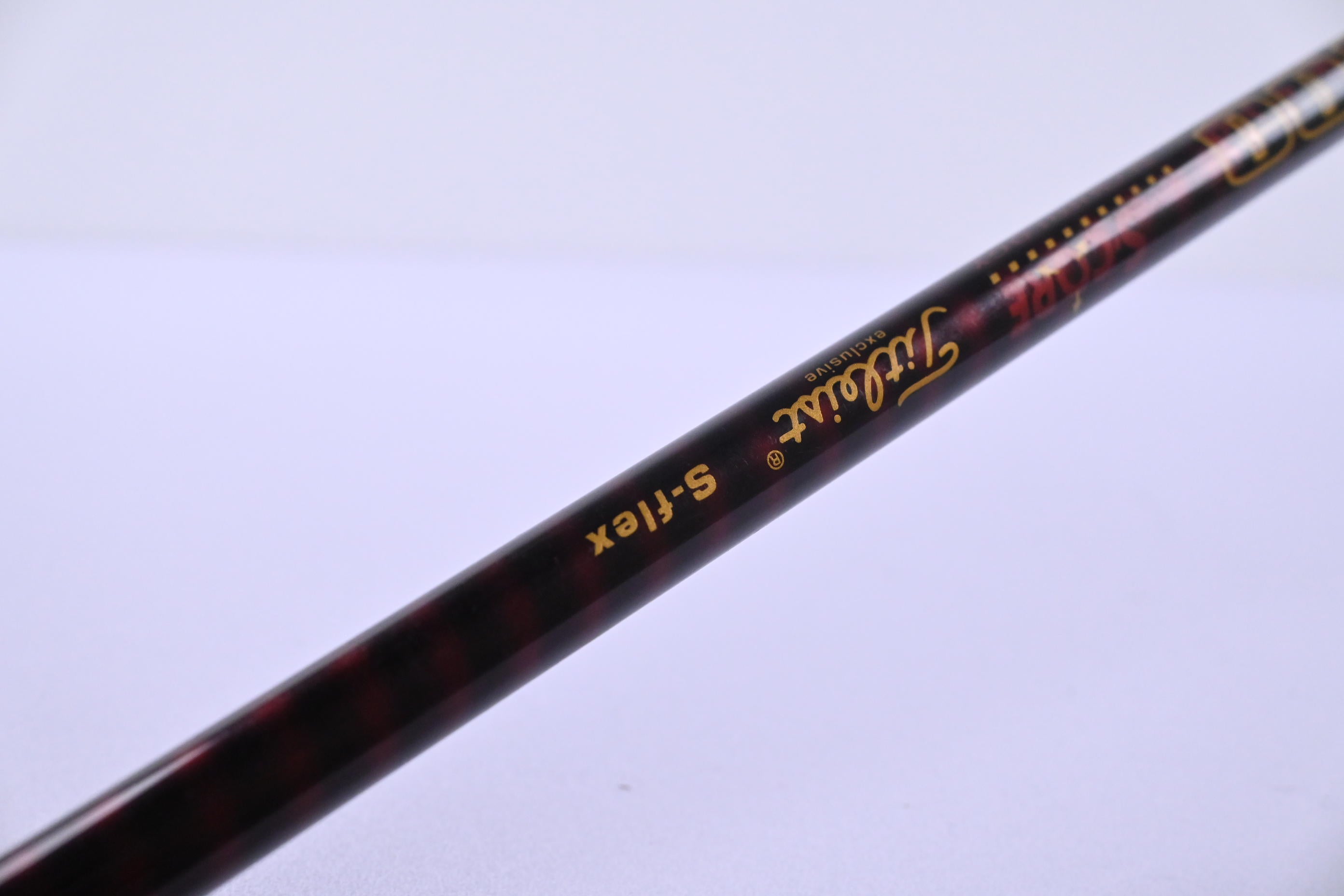 Titleist 909 D3 Driver / 10.5 Degree / Stiff Flex Aldila Voodoo Shaft