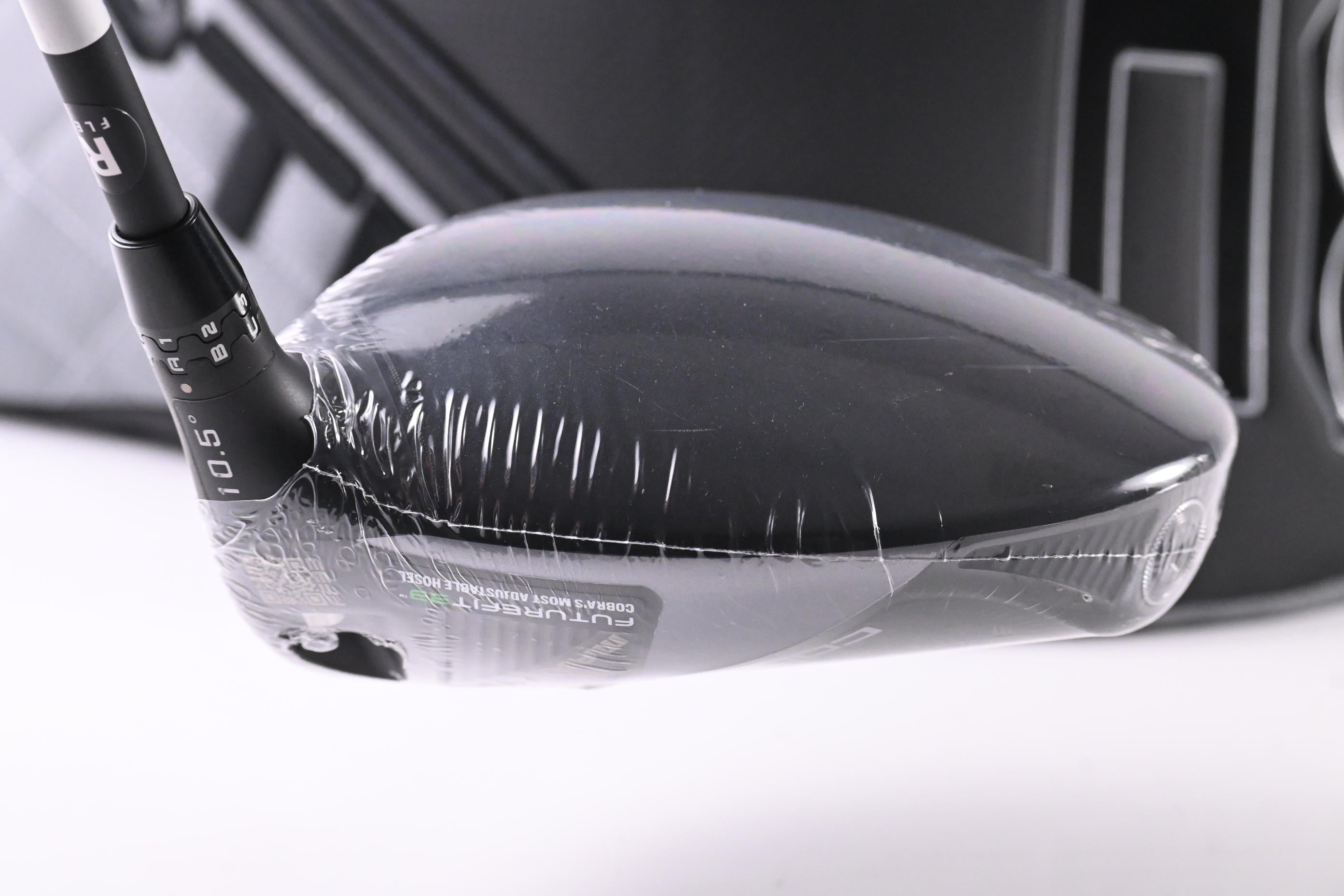 Cobra OPTM MAX-K Driver / 10.5 Degree / Regular Flex Kai`li Dark Waves Red 50