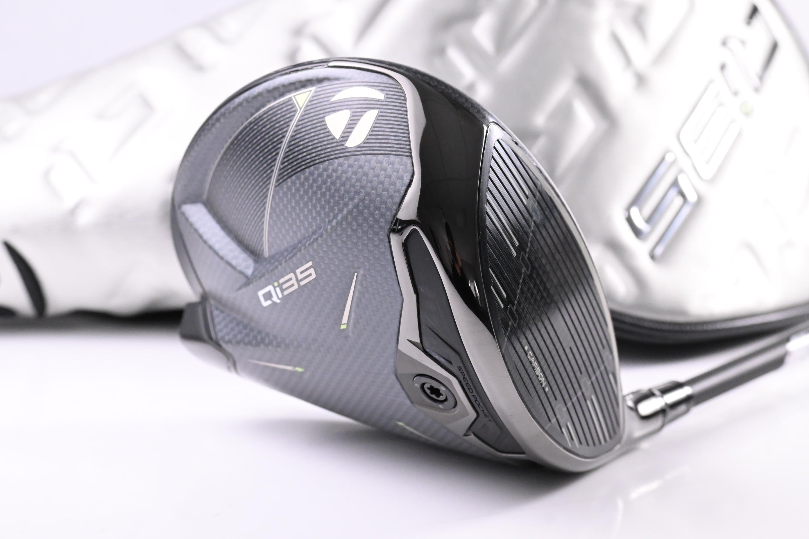 Taylormade Qi35 Driver / 9 Degree / Senior Flex Vanquish 4 Shaft