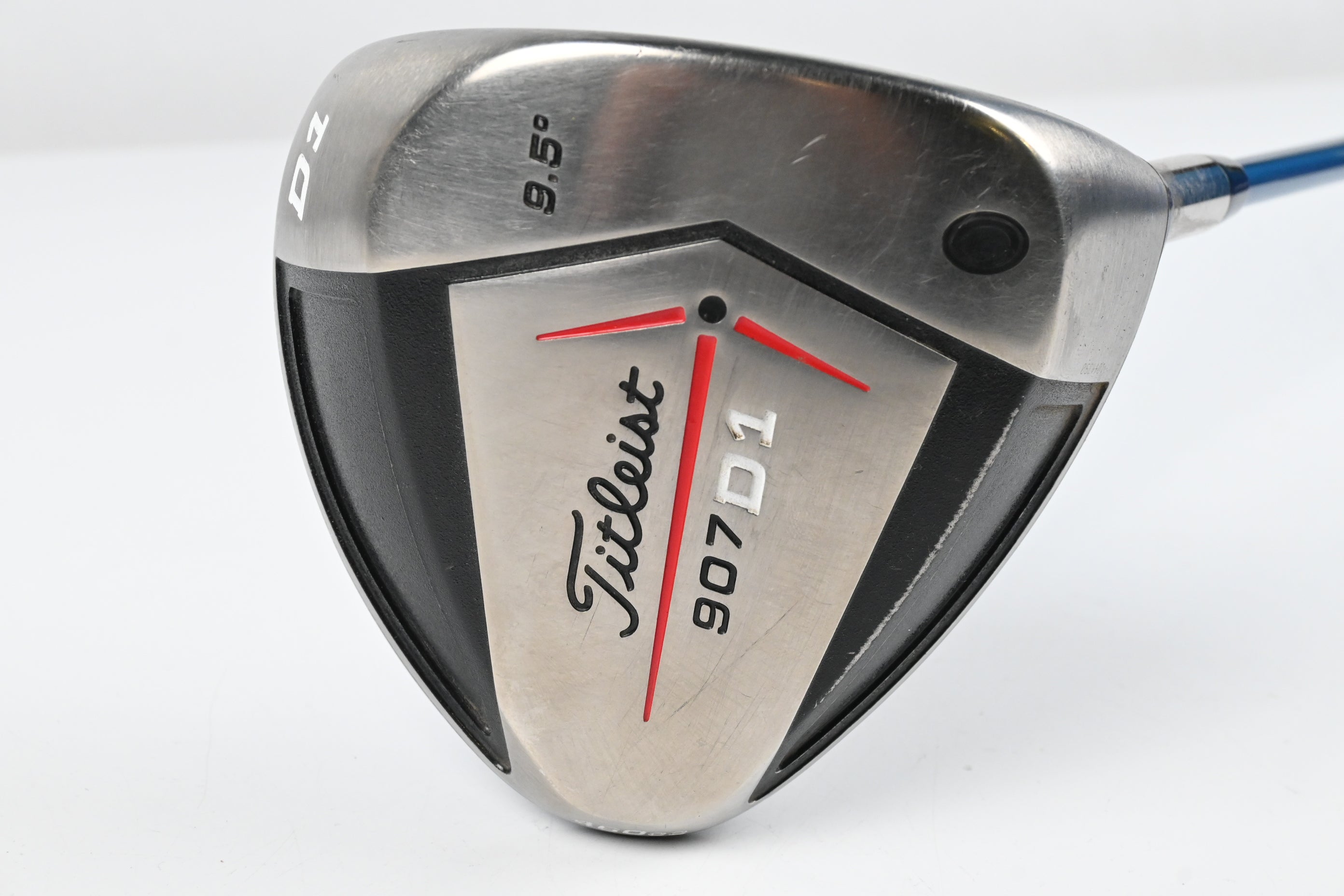 Titleist 907 D1 Driver / 9.5 Degree / Stiff Flex Aldila VS Proto 65 Shaft