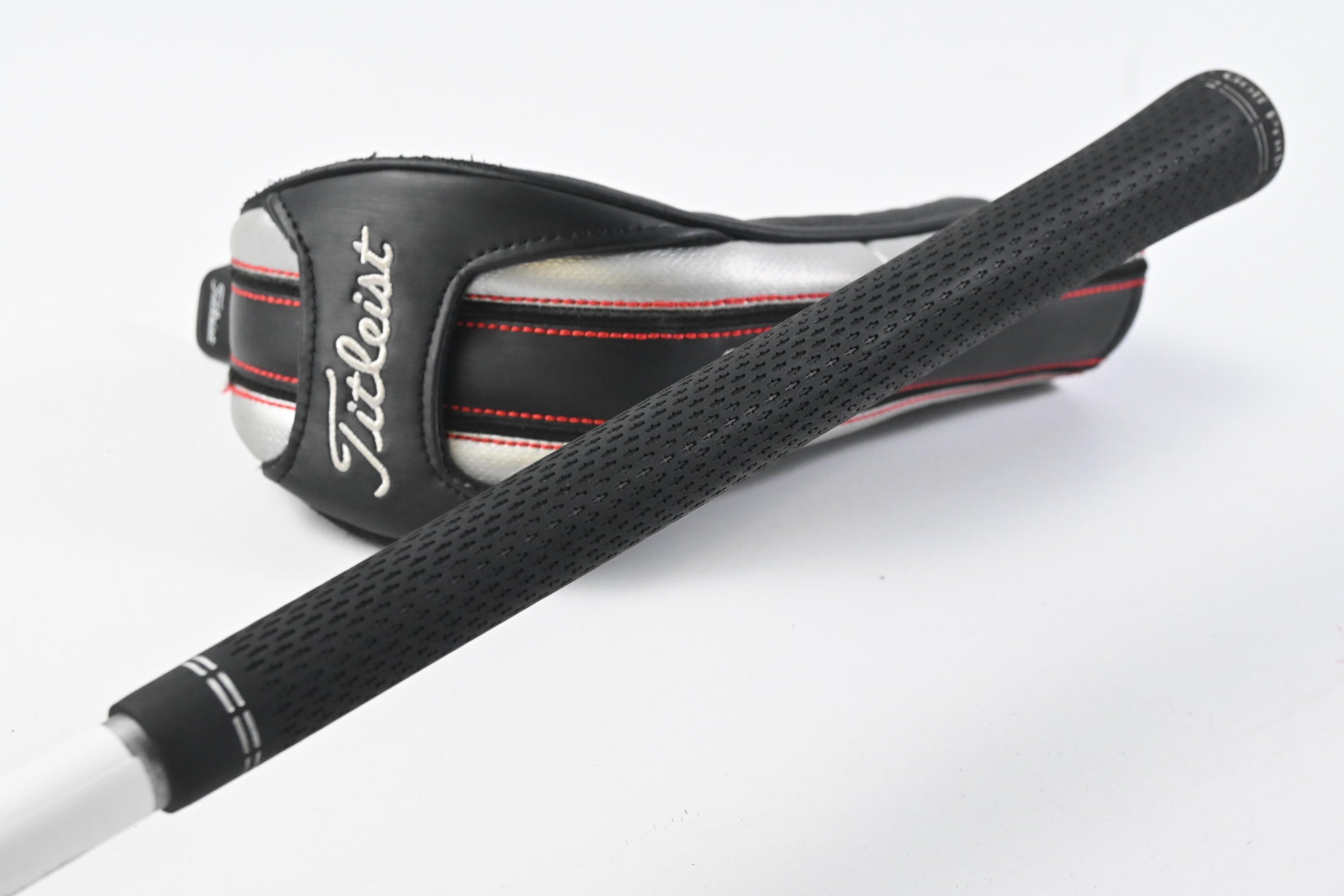 Titleist 816 H2 #3 Hybrid / 19 Degree / Stiff Flex Diamana D+60 Shaft