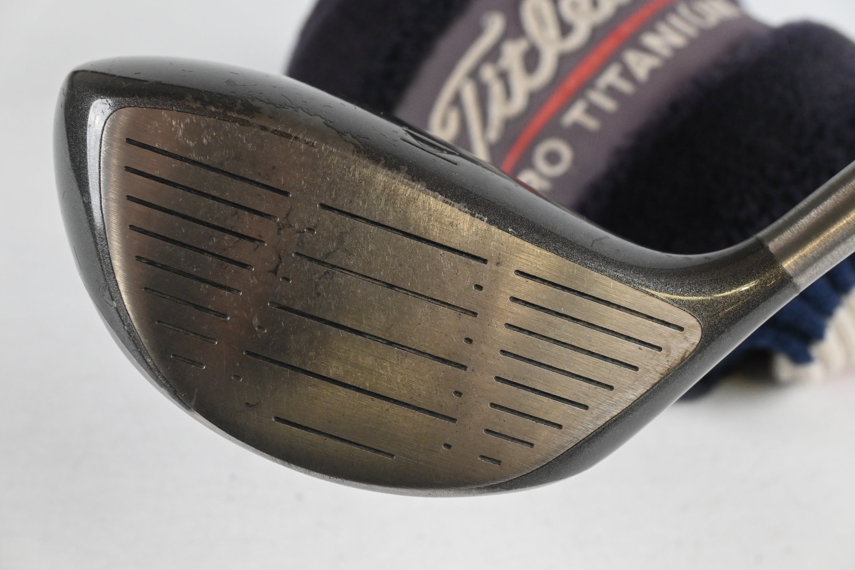 Titleist 975 J Driver / 10.5 Degree / Stiff Flex Grafalloy ProLite 35 Shaft