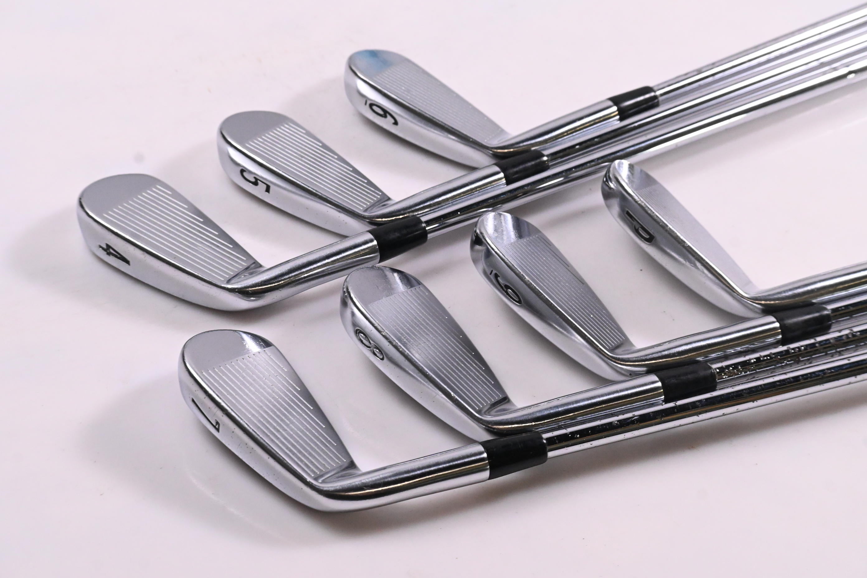 Titleist 714 AP2 Irons / 4-PW / Stiff Flex Dynamic Gold S300 Shafts