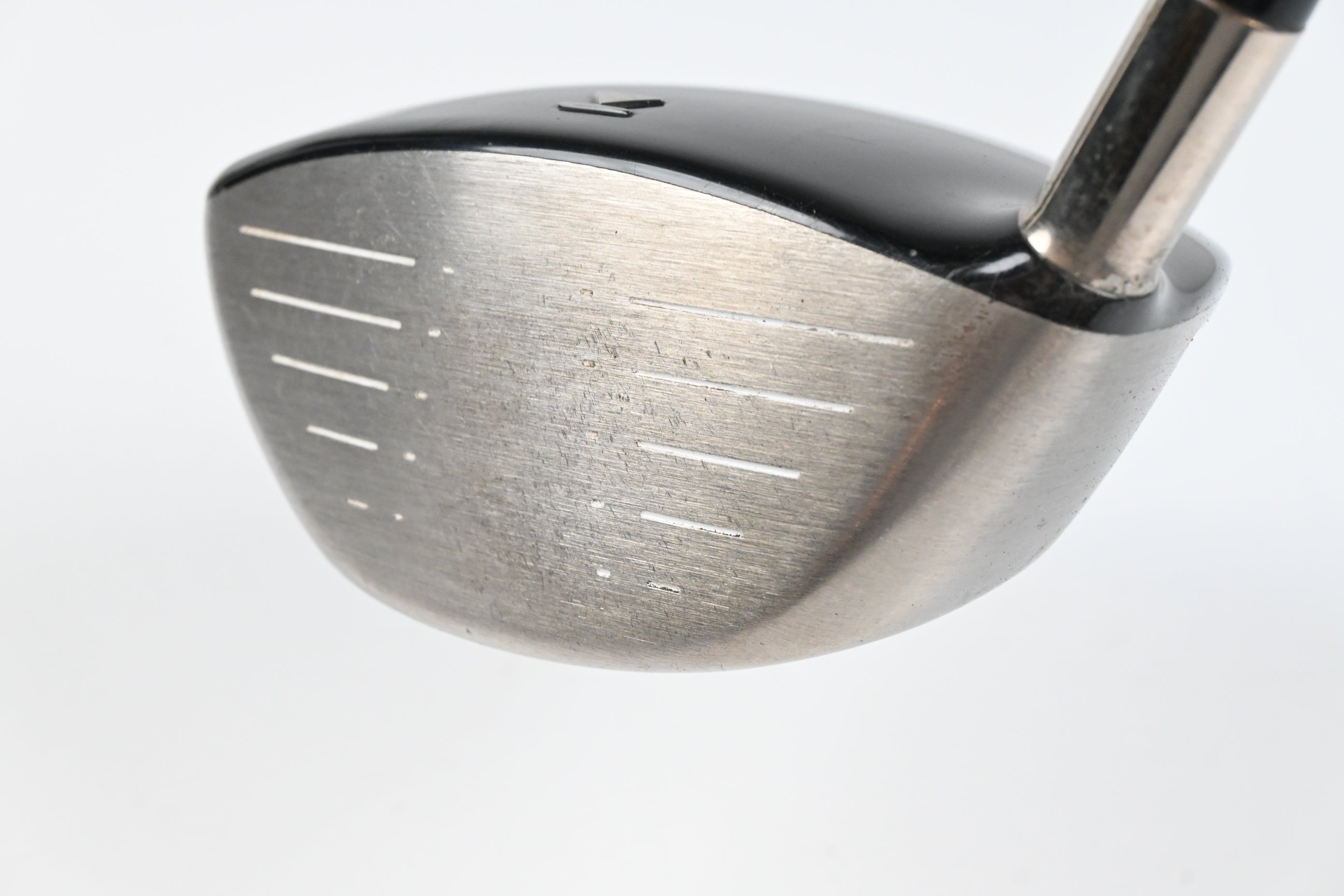 Titleist 907 D1 Driver / 9.5 Degree / Stiff Flex Aldila VS Proto 65 Shaft