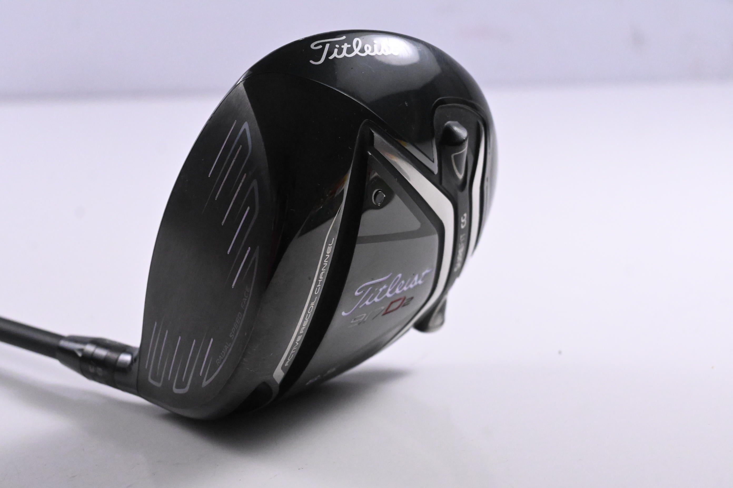 Left Hand Titleist 917 D2 Driver / 8.5 Degree / Regular Flex Vanquish 5 Shaft