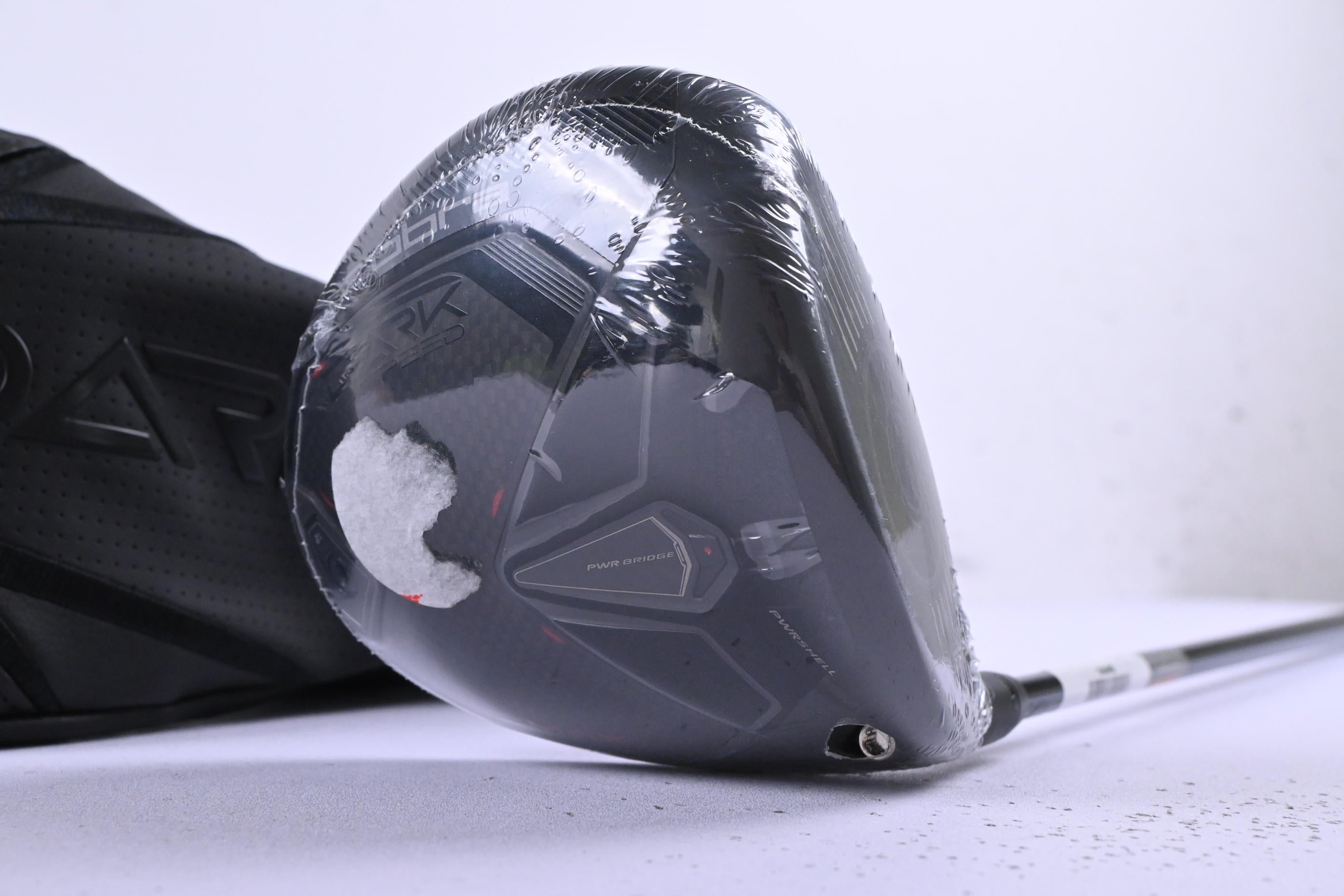 Cobra Darkspeed Max Driver / 10.5 Degree / Regular Flex UST Mamiya Lin.Q M40X
