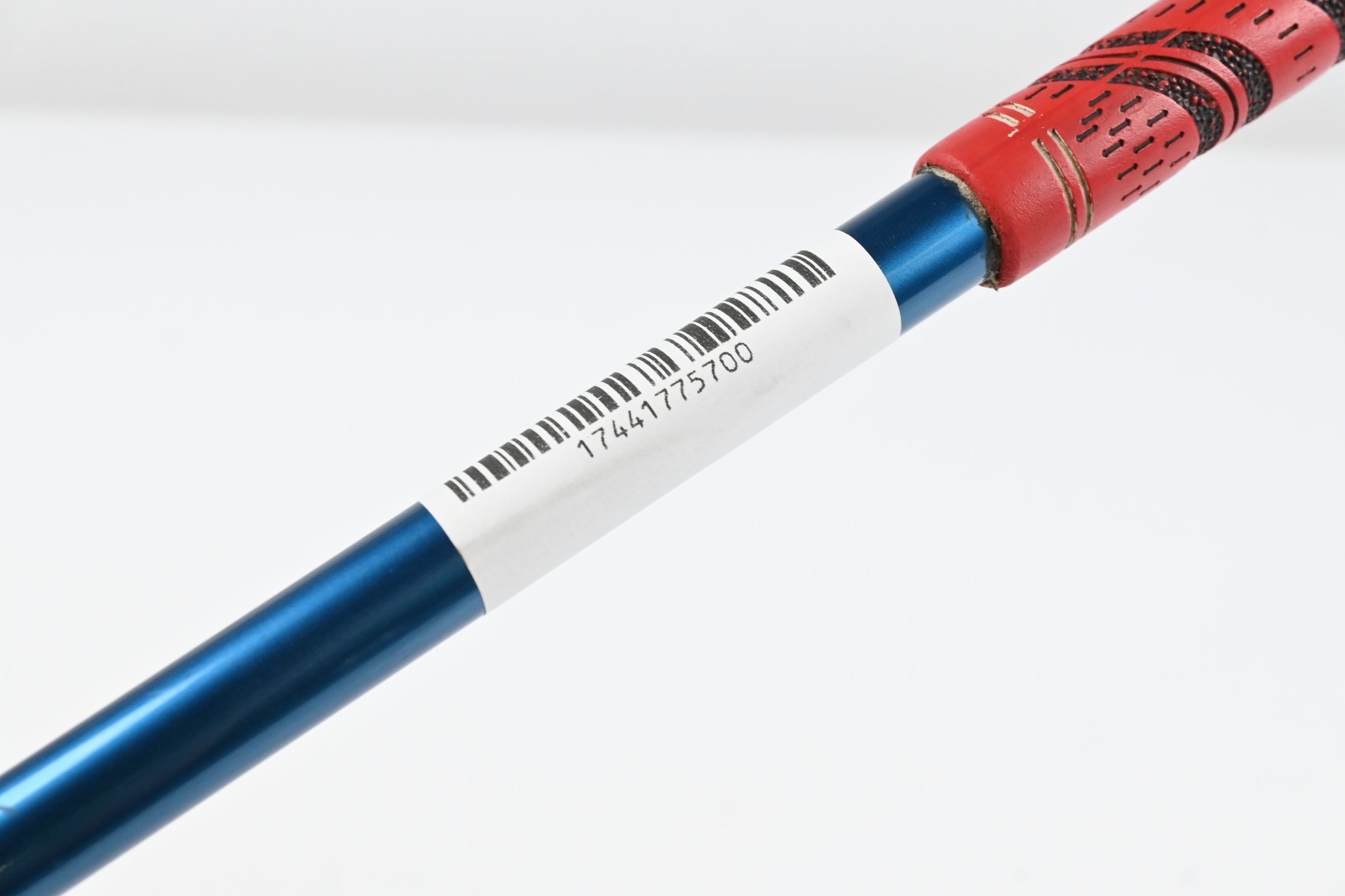 Titleist 907 D1 Driver / 9.5 Degree / Stiff Flex Aldila VS Proto 65 Shaft