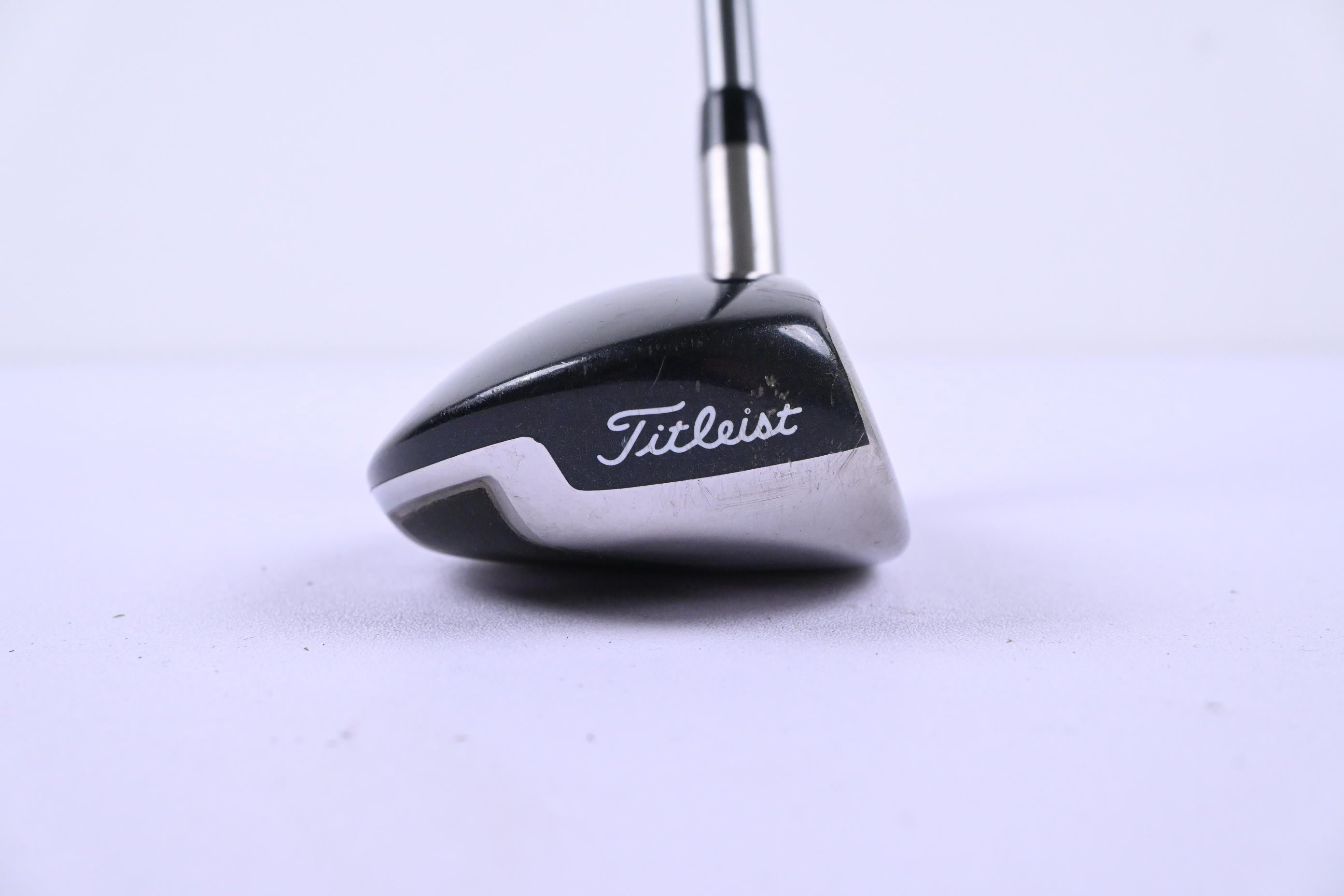Titleist 909H #3 Hybrid / 21 Degree / Stiff Flex Diamana 80 Shaft