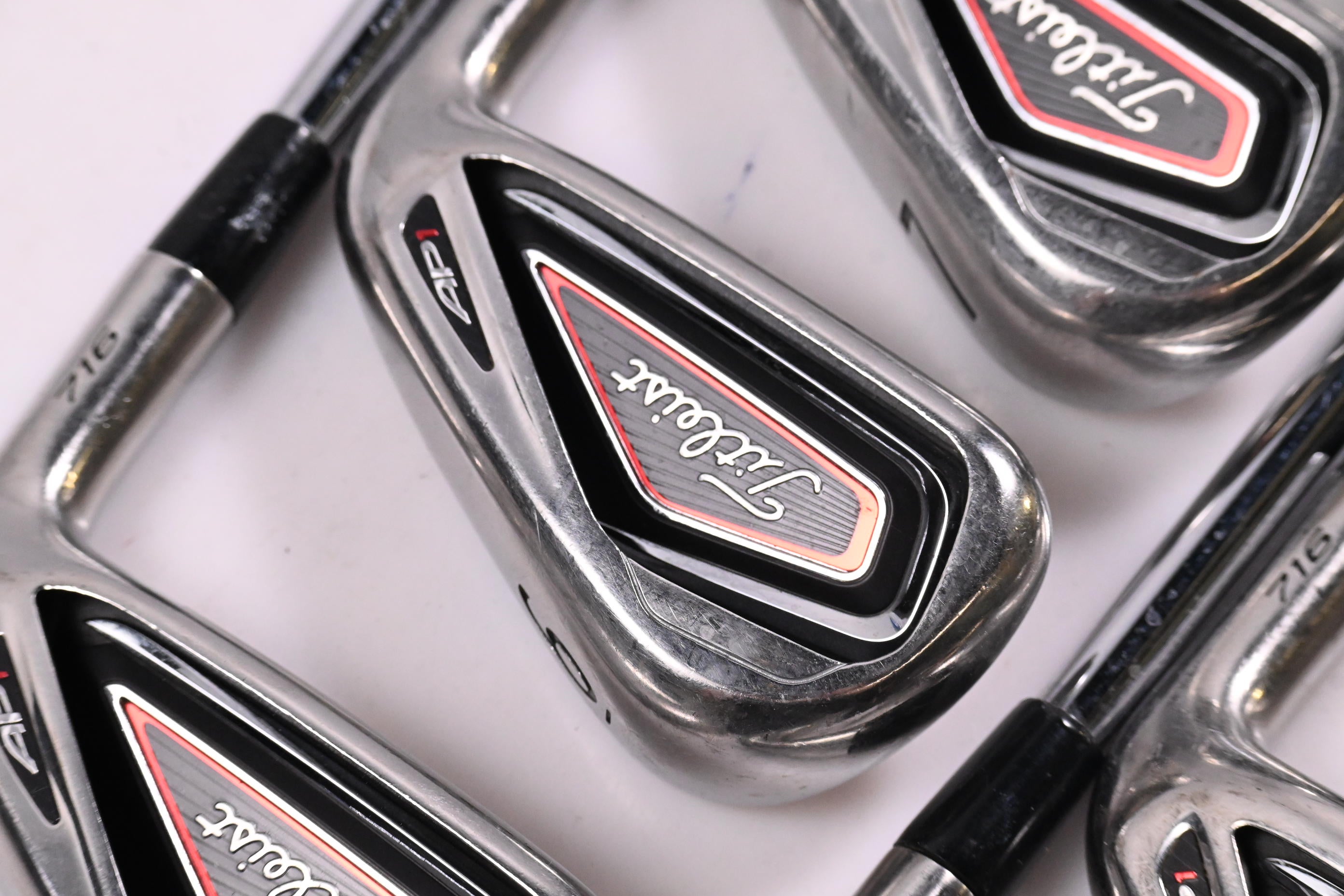 Titleist 716 AP1 Irons / 5-PW+GW+SW / Regular Flex XP 105 R300 Shafts