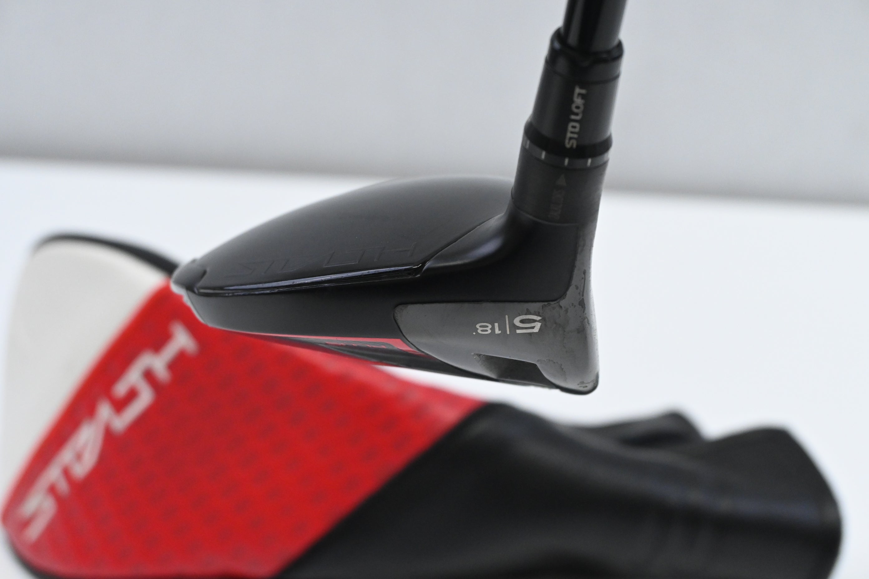 Left Hand Taylormade Stealth 2 Plus #5 Wood / 18 Degree / Regular Flex Kai'li Red