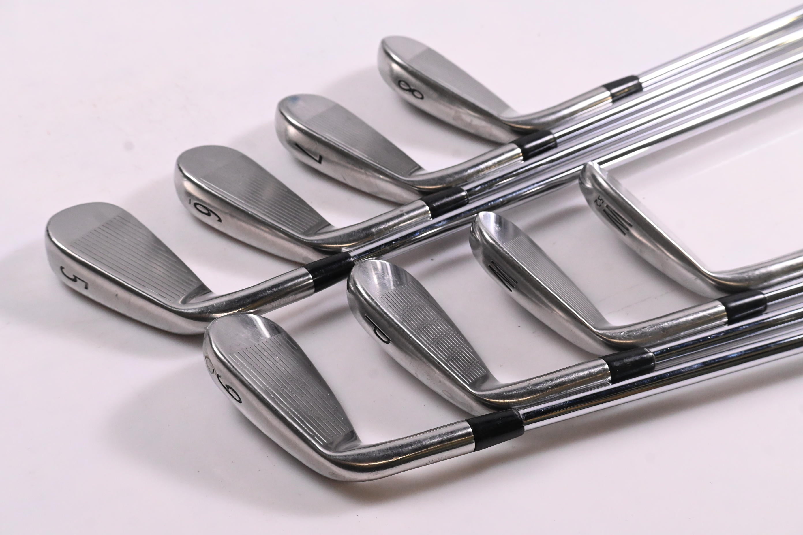 Titleist 716 AP1 Irons / 5-PW+GW+SW / Regular Flex XP 105 R300 Shafts