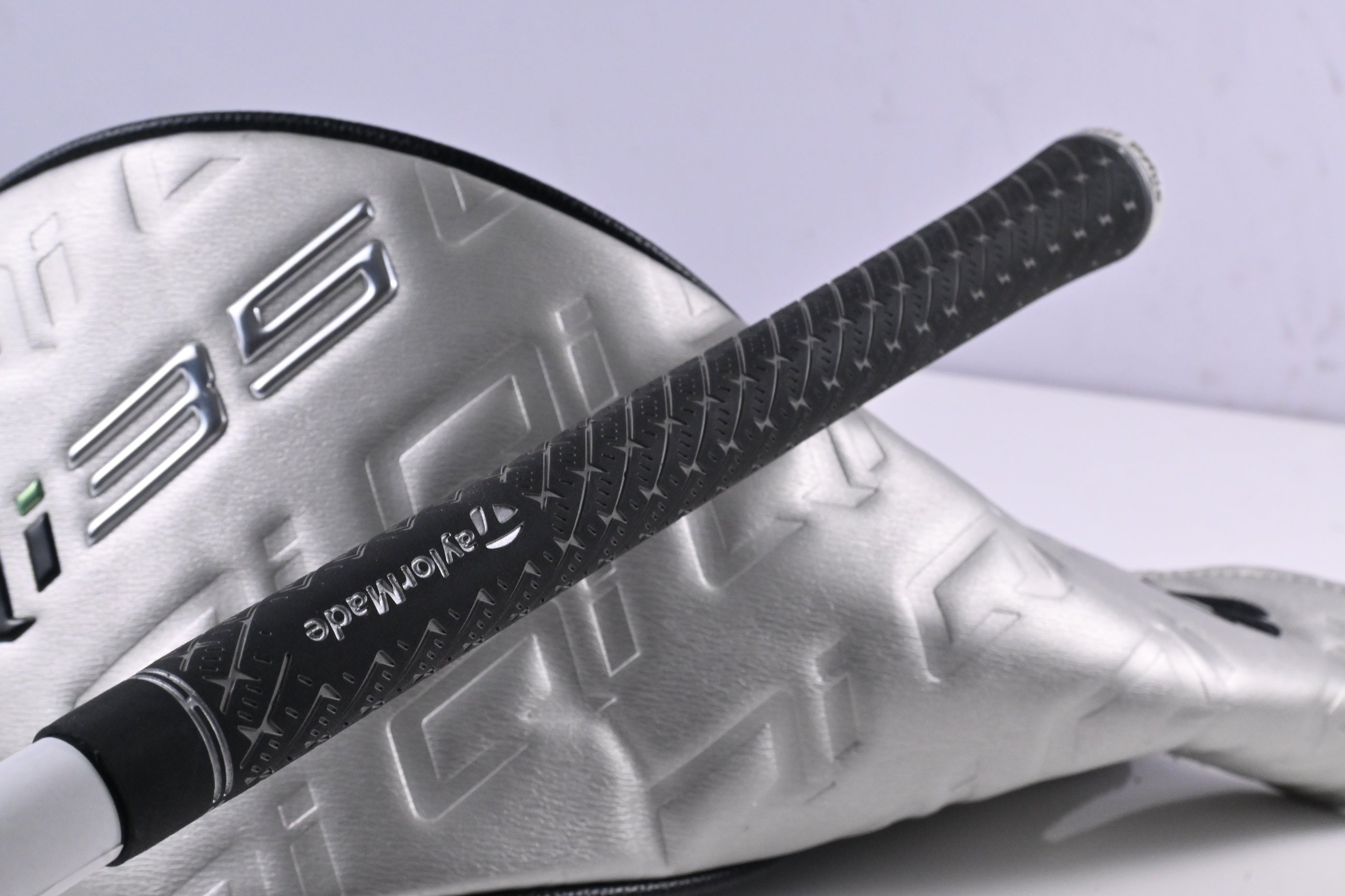 Taylormade Qi35 Max Lite Driver / 12 Degree / Regular Flex Vanquish 4 Shaft