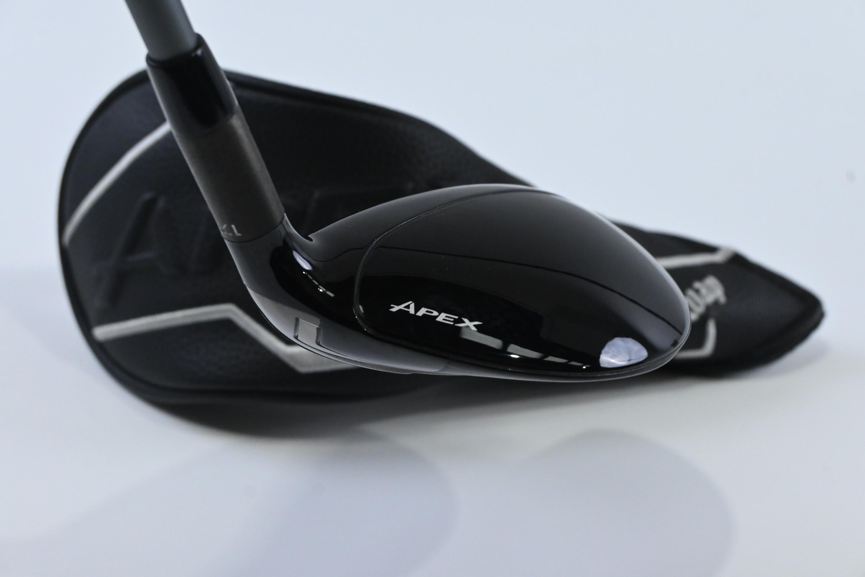 Callaway Apex UW 2025 #2 Hybrid / 17 Degree / Stiff Flex Denali Frost Silver 70