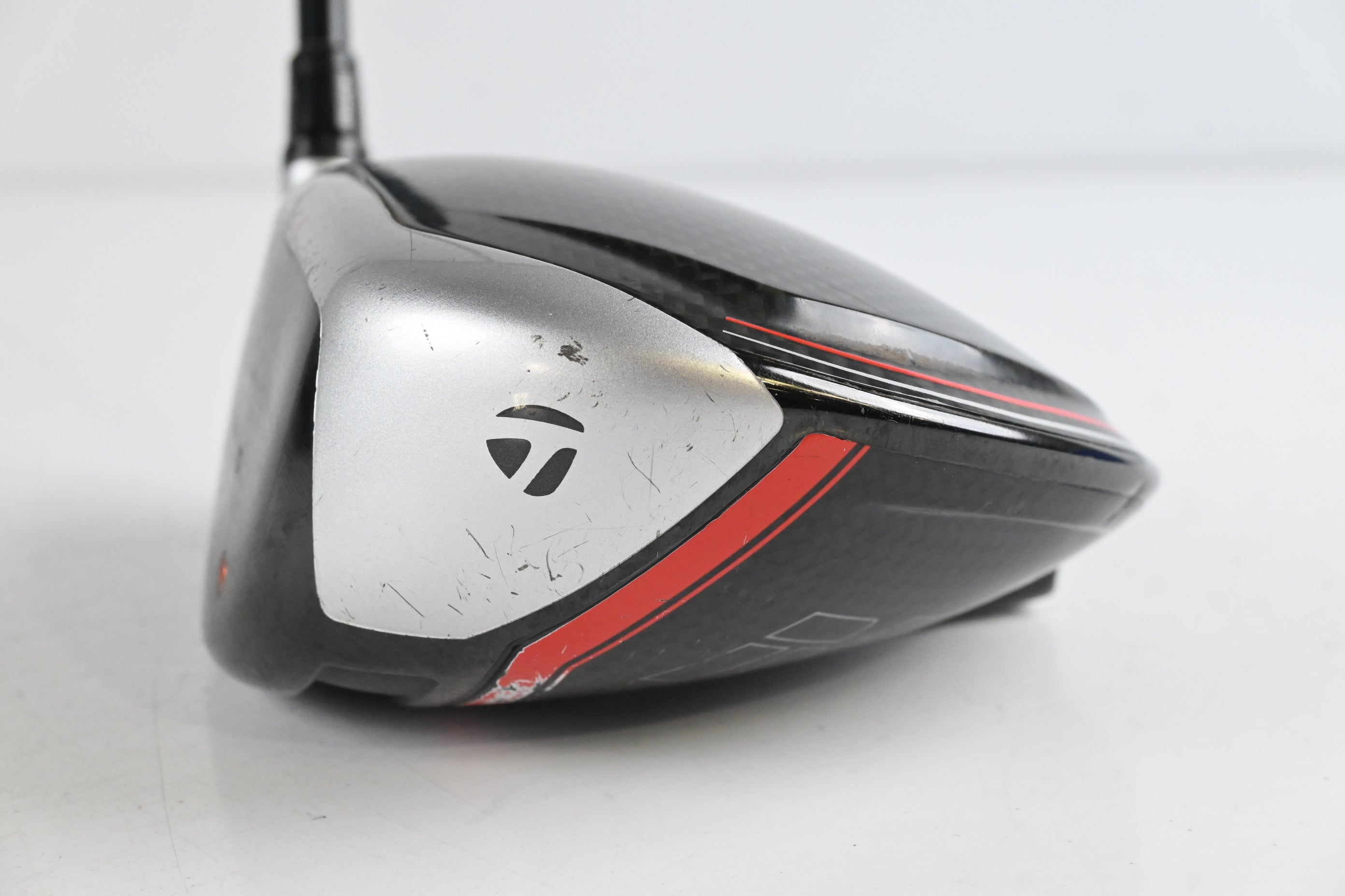 Left Hand Taylormade M6 Driver / 10.5 Degree / Regular Flex Ventus Red 5 Shaft