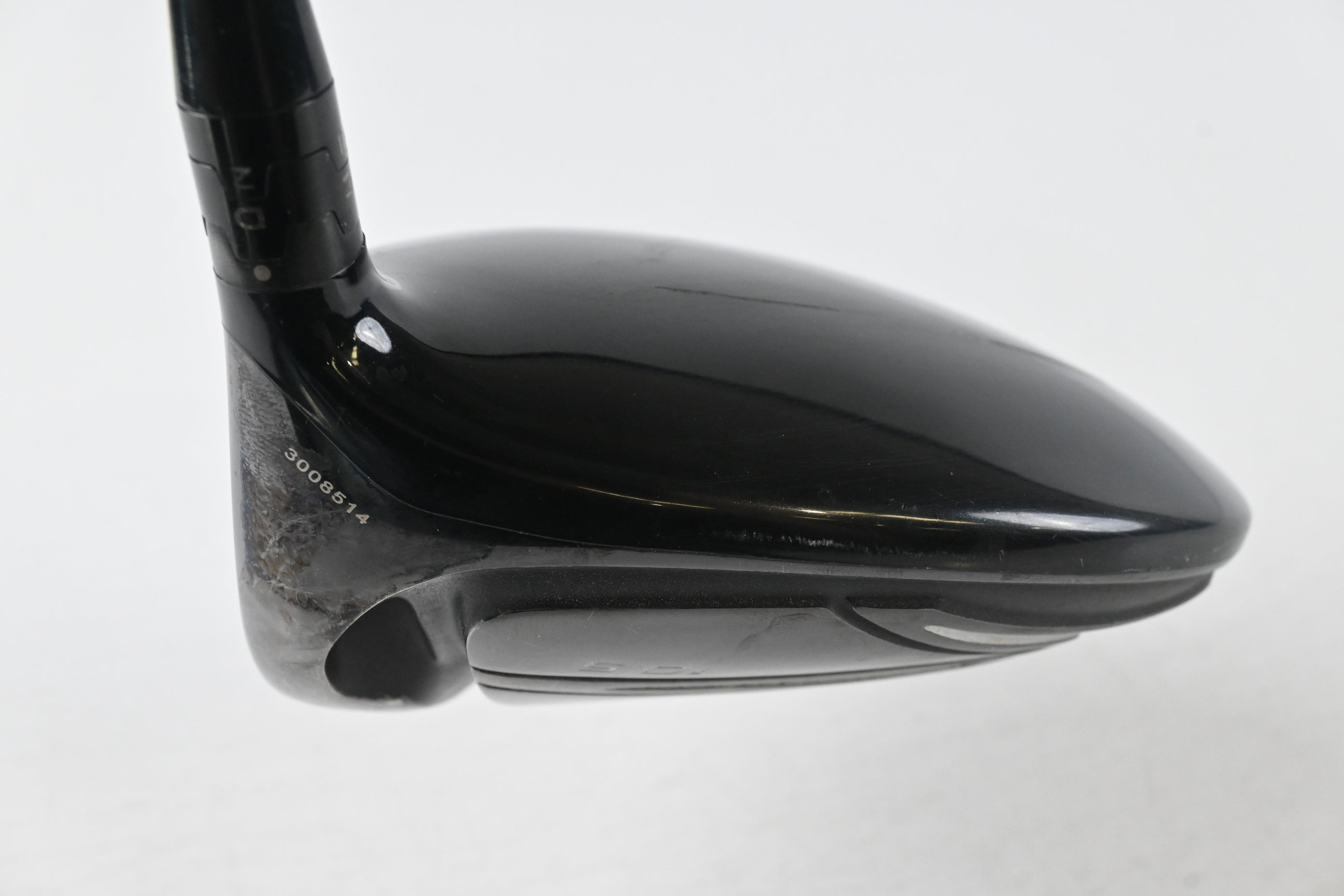 Titleist 915 D2 Driver / 10.5 Degree / Stiff Flex Aldila Rogue M.AX 65 Shaft