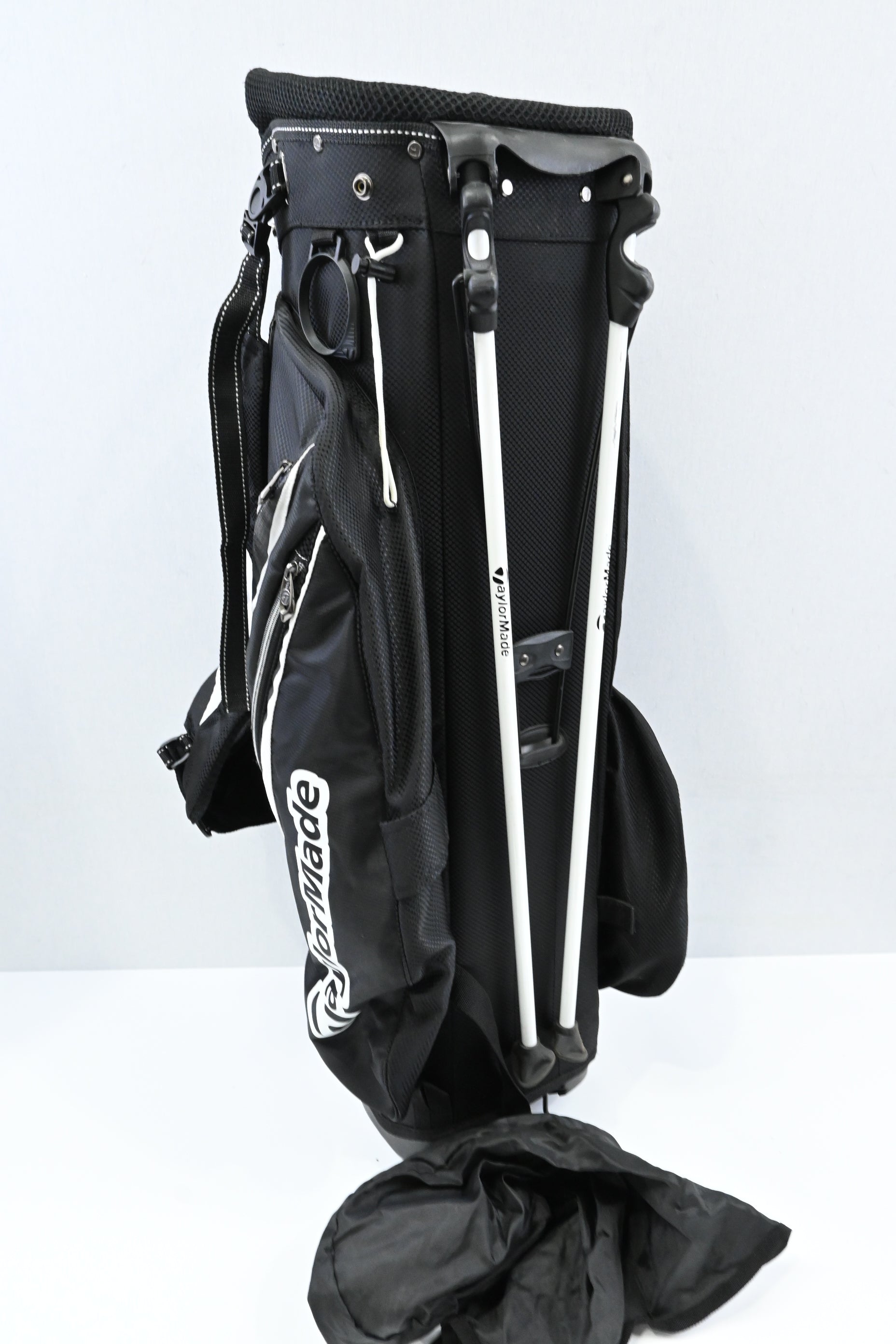 Taylormade Supreme Lite Stand Bag / 14-Way Divider / Black, White