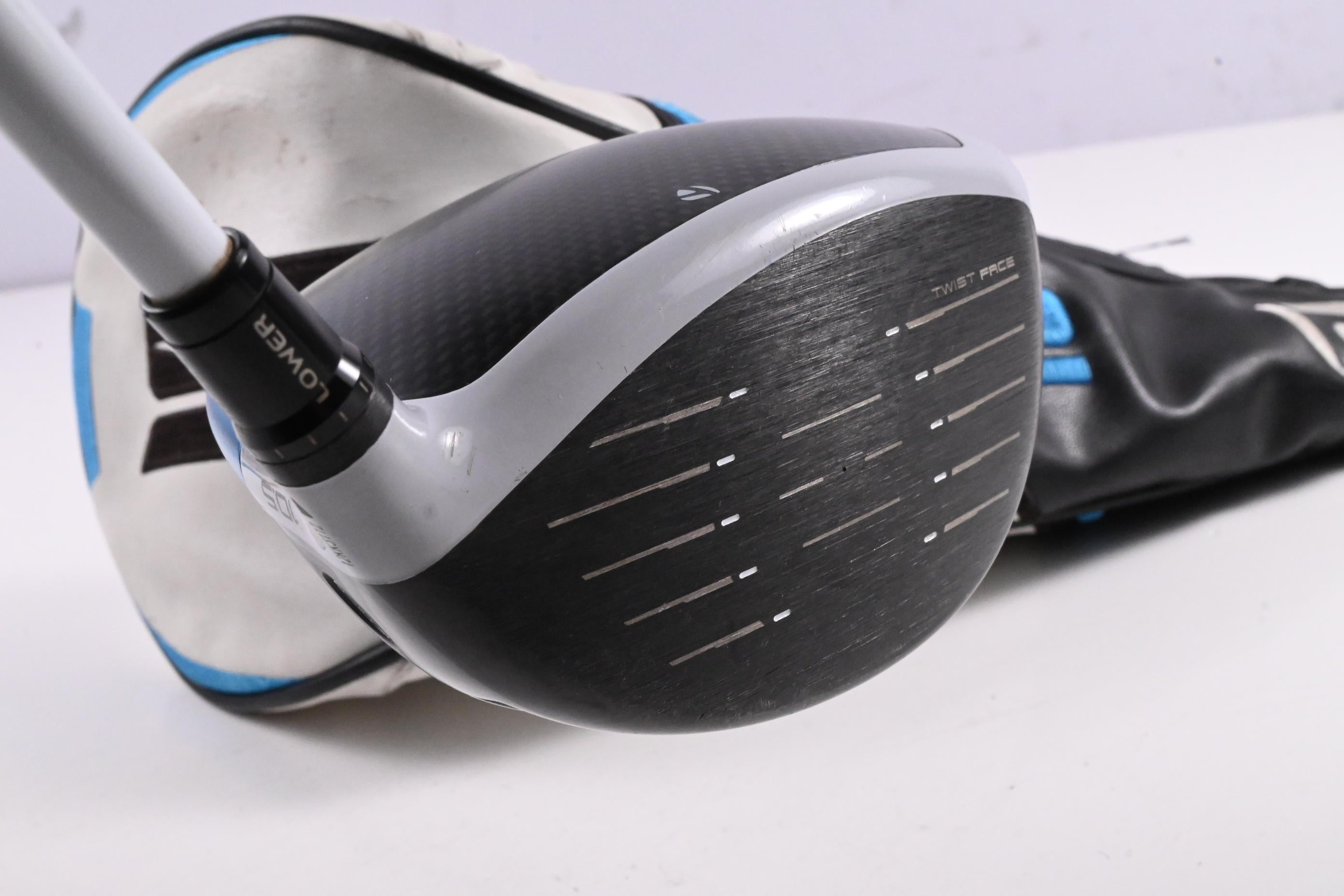 Left Hand Taylormade SIM2 Max D Driver / 10.5 Degree / Regular Flex Air Speeder