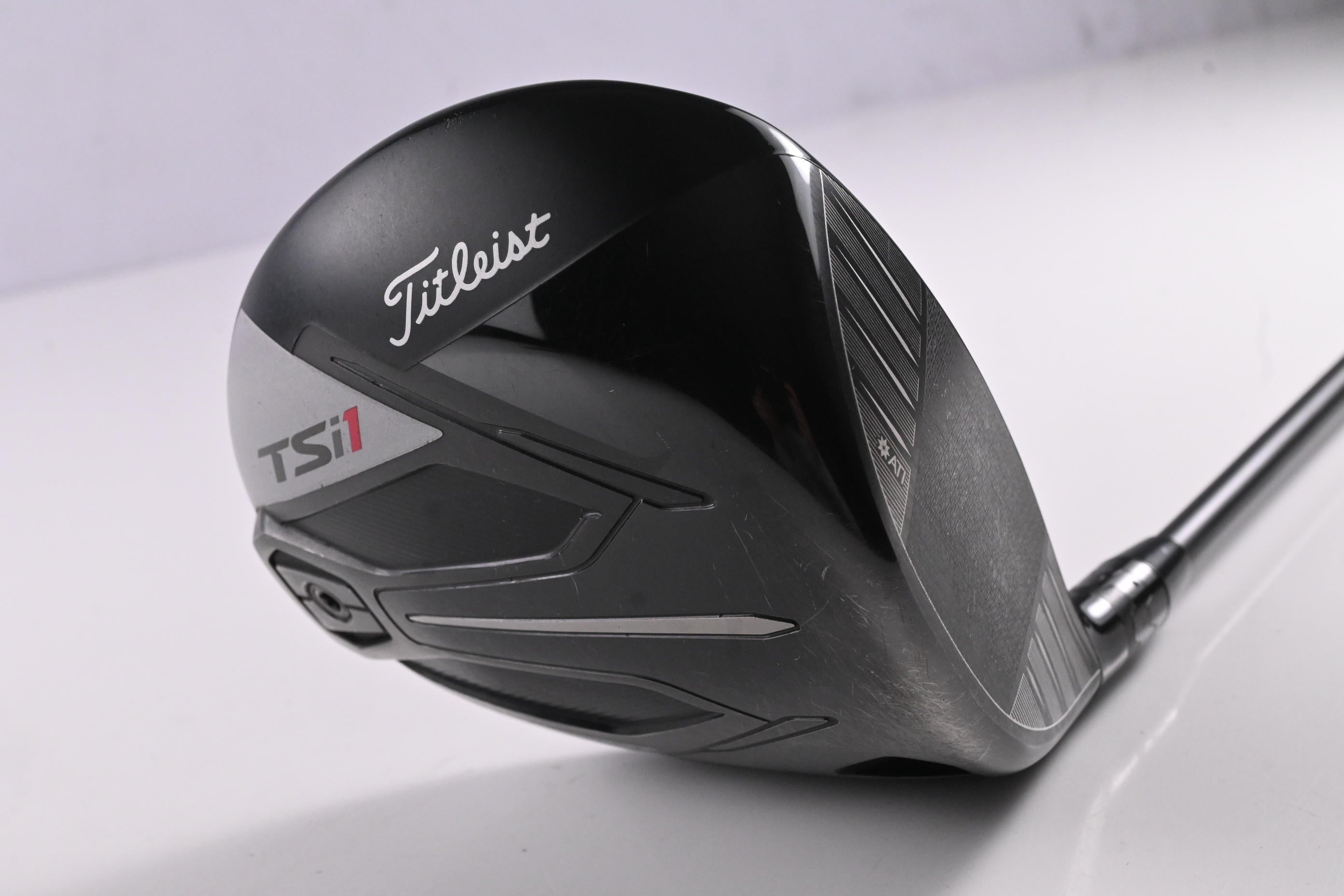 Titleist TSi1 Driver / 10 Degree / Regular Flex Kuro Kage Black 50 Shaft