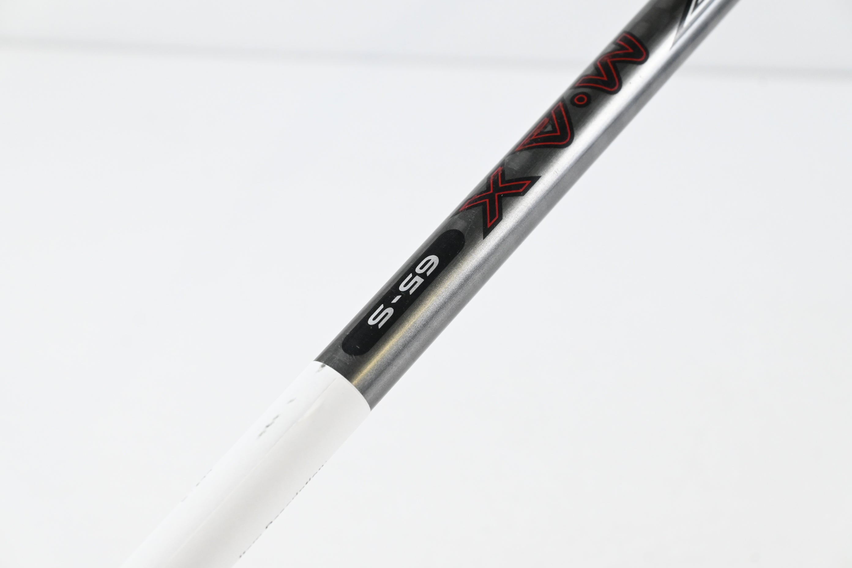 Titleist 915 D2 Driver / 10.5 Degree / Stiff Flex Aldila Rogue M.AX 65 Shaft