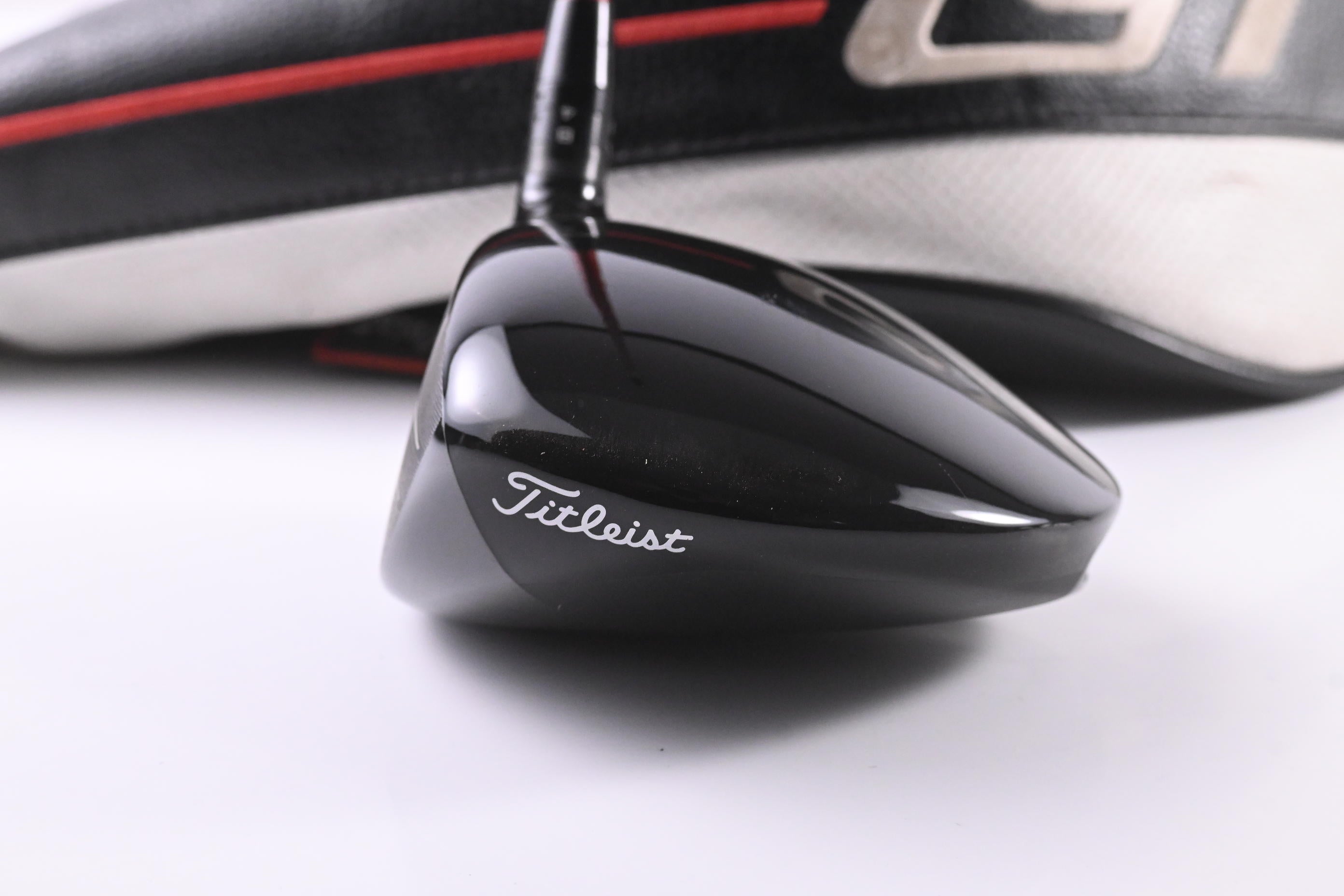 Left Hand Titleist GT3 Driver / 9 Degree / Stiff Flex Project X Denali Red 50
