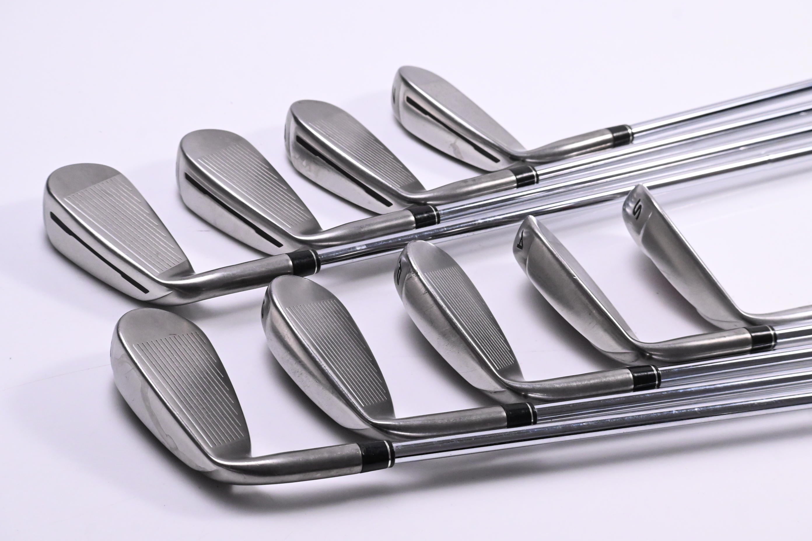 Taylormade Aeroburner Irons / 4-PW-GW-SW / Regular Flex Reax 88 Shaft