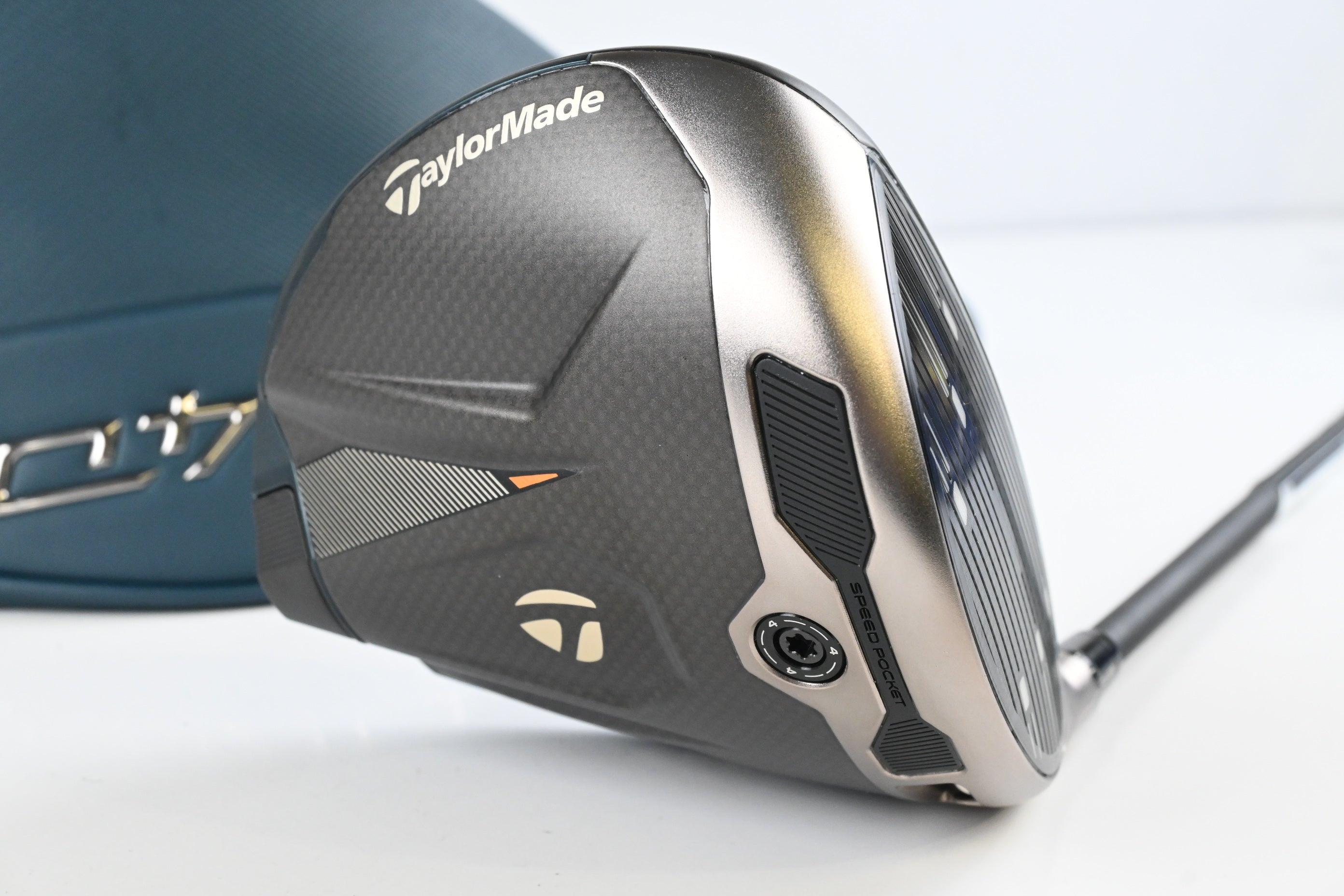 Taylormade Qi4D Max Lite Driver / 12 Degree / Stiff Flex REAX 50 Shaft