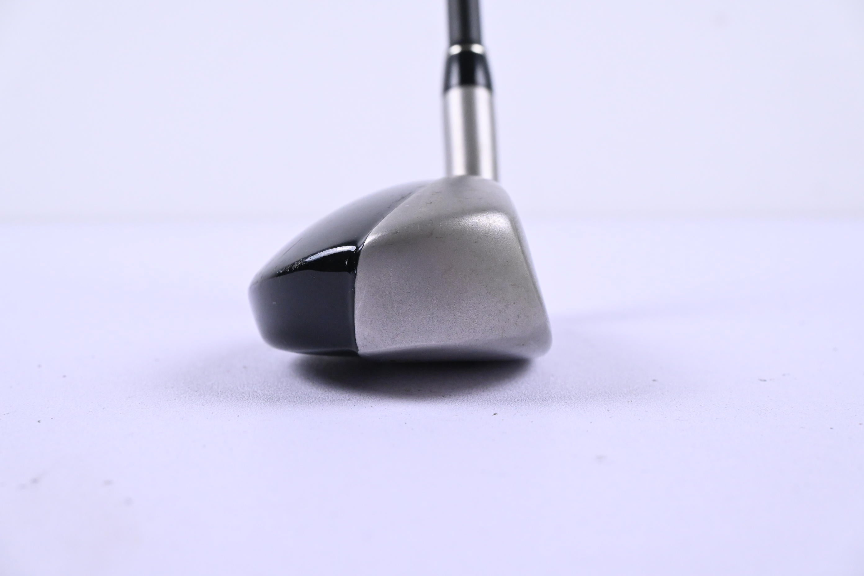 Taylormade Rescue Mid #2 Hybrid / 16 Degree / Stiff Flex Ultralite Shaft