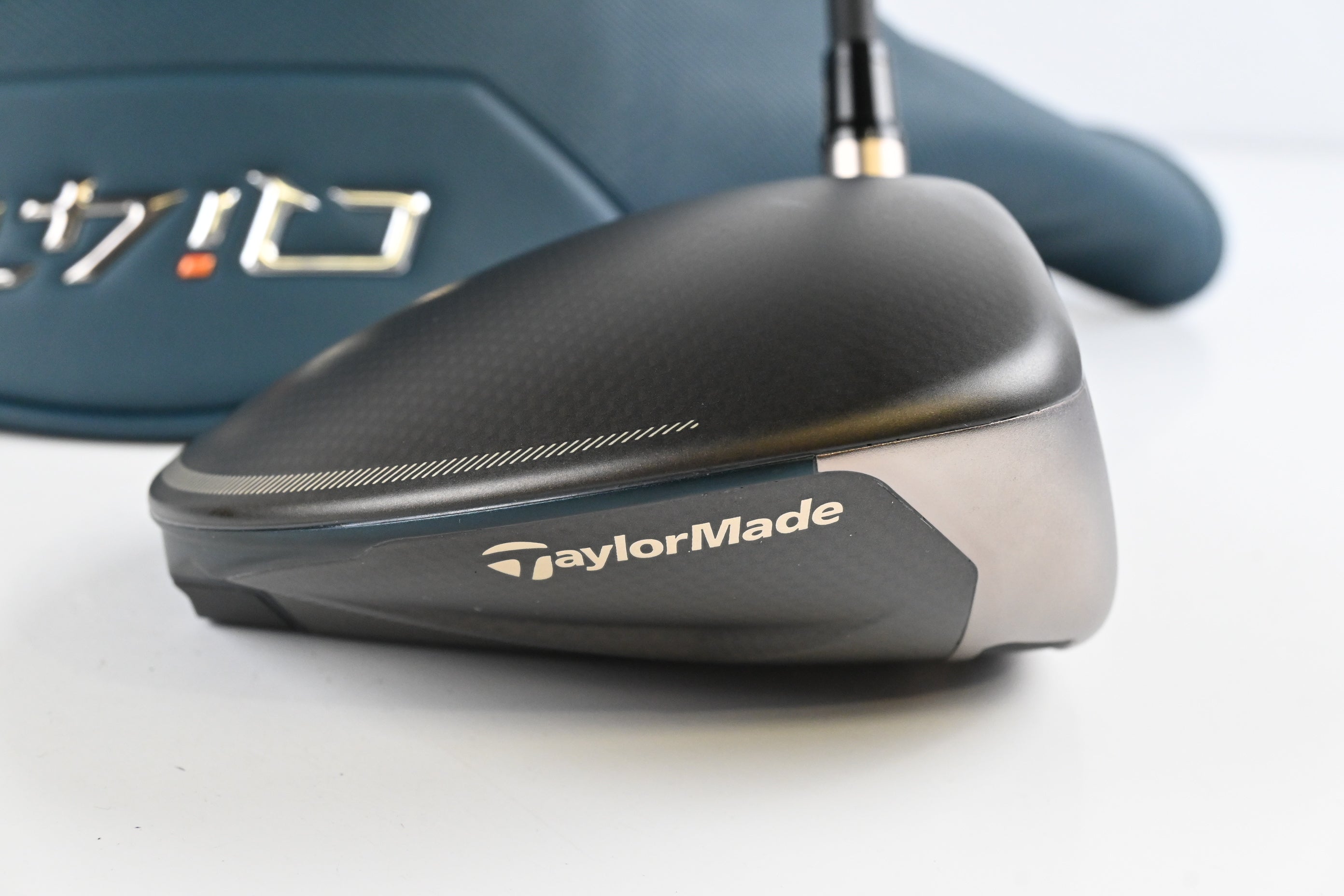 Taylormade Qi4D Max Lite Driver / 12 Degree / Stiff Flex REAX 50 Shaft
