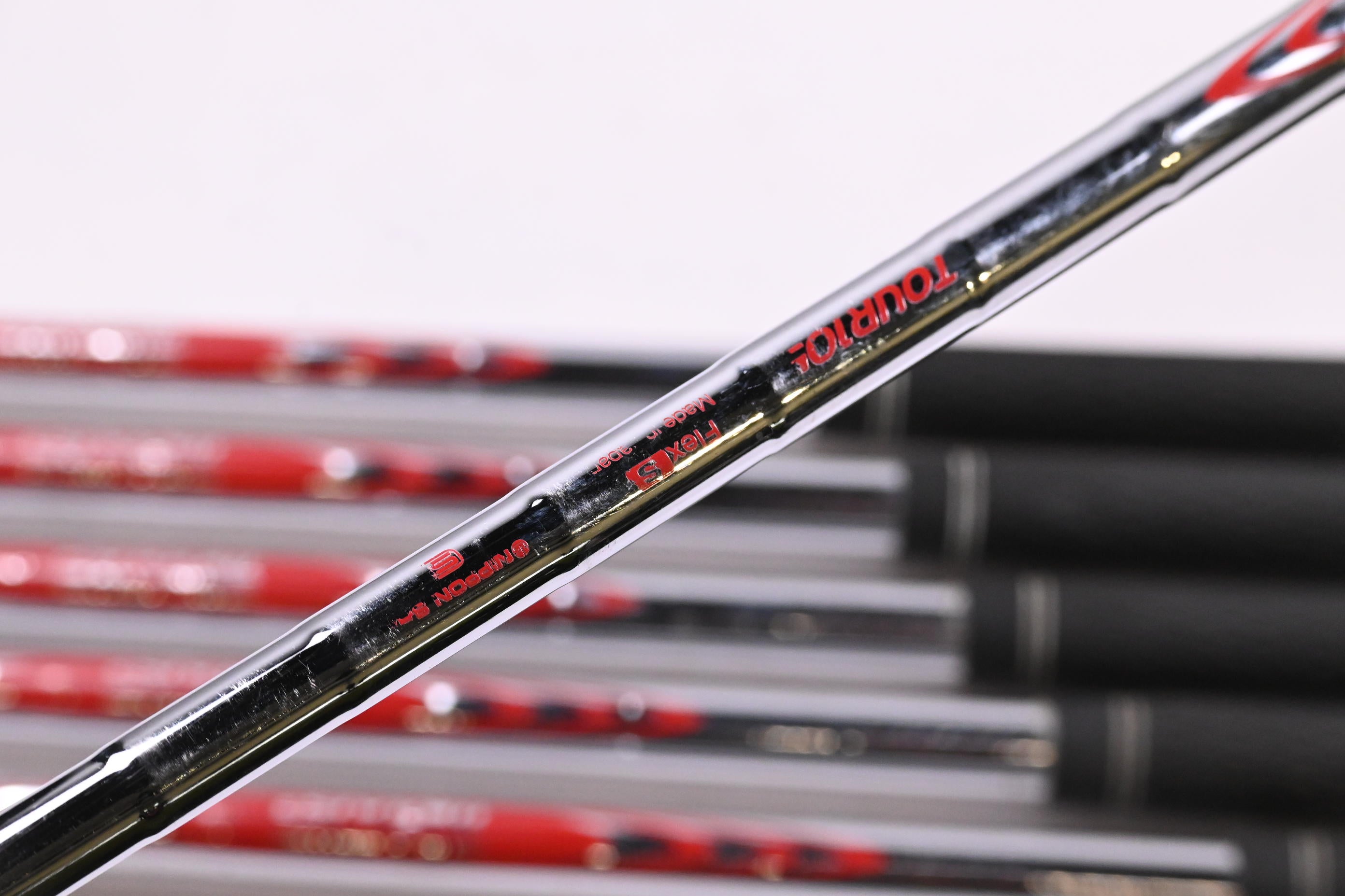 Ping i230 Irons / 5-PW / Black Dot / Stiff Flex N.S.Pro Modus³ Tour 105 Shafts