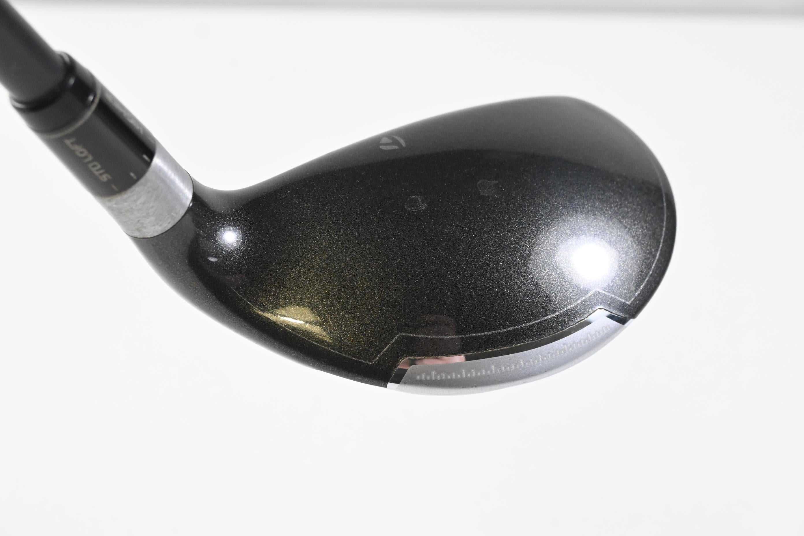 Taylormade SLDR #3 Hybrid / 19 Degree / Regular Flex Fujikura Speeder 82 Shaft
