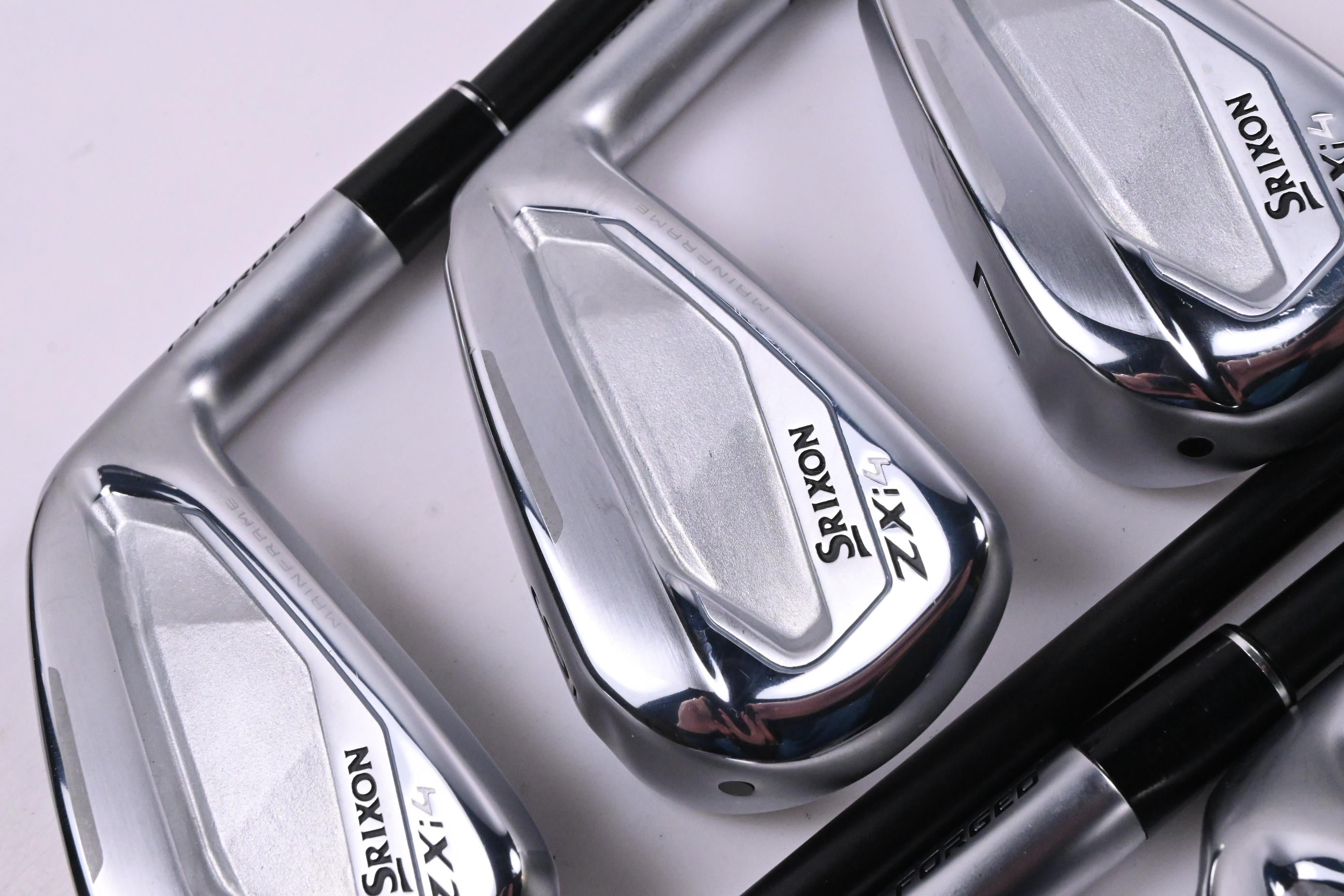 Srixon ZXi4 Irons / 5-PW+GW / Regular Flex KBS TGI 60 Shafts
