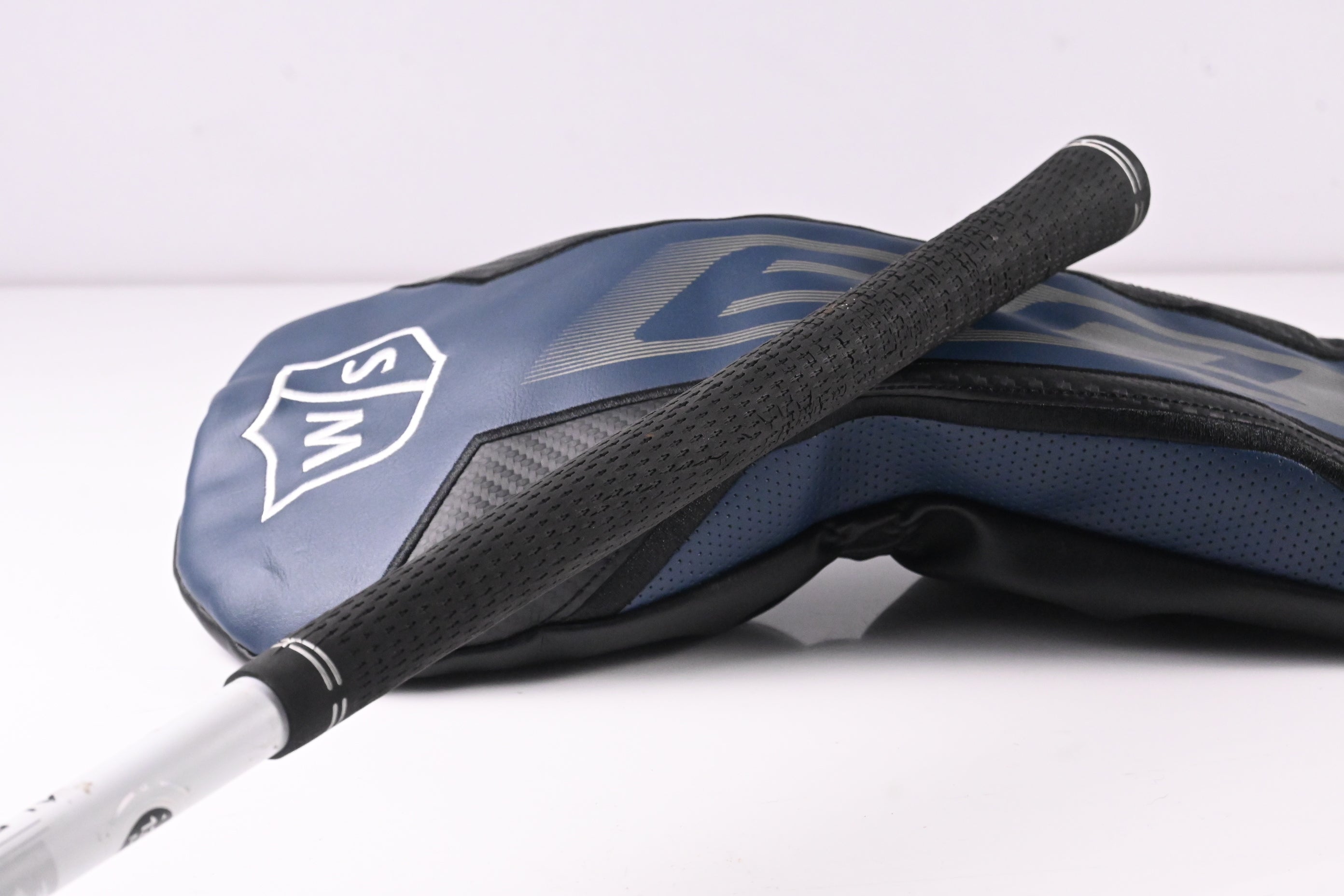 Wilson D9 Driver / 13 Degree / TX-Flex Aldila Rogue White 60 Shaft