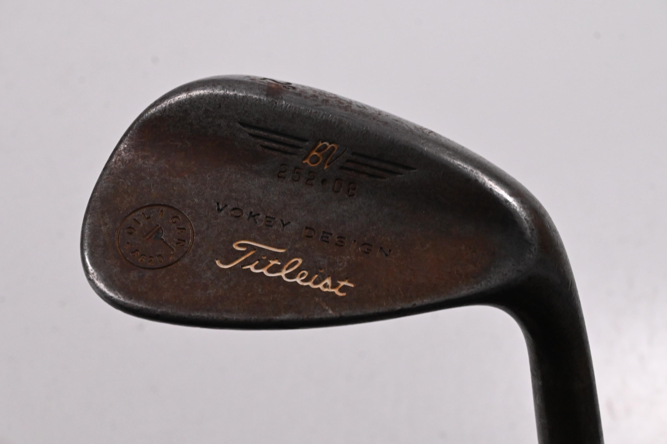 Titleist Vokey Oil Can Gap Wedge / 52 Degree / Wedge Flex Dynamic Gold Shaft