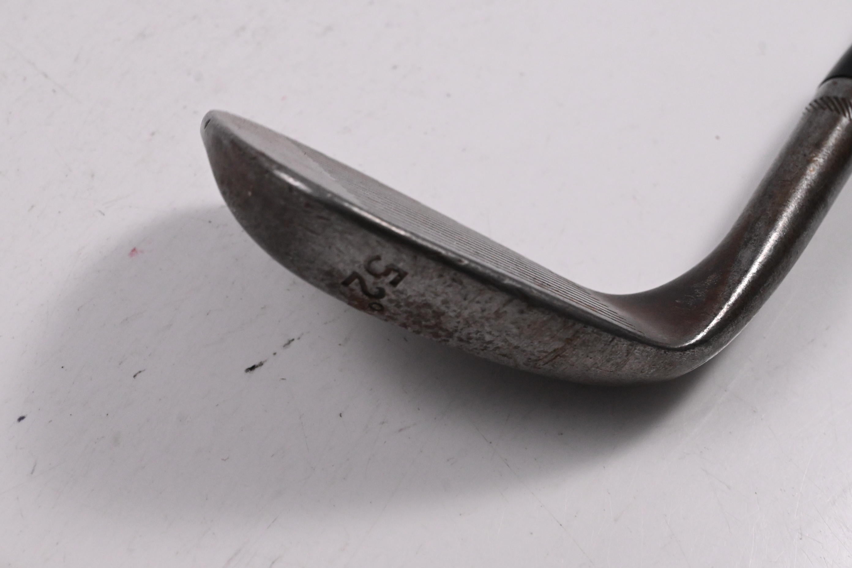 Titleist Vokey Oil Can Gap Wedge / 52 Degree / Wedge Flex Dynamic Gold Shaft