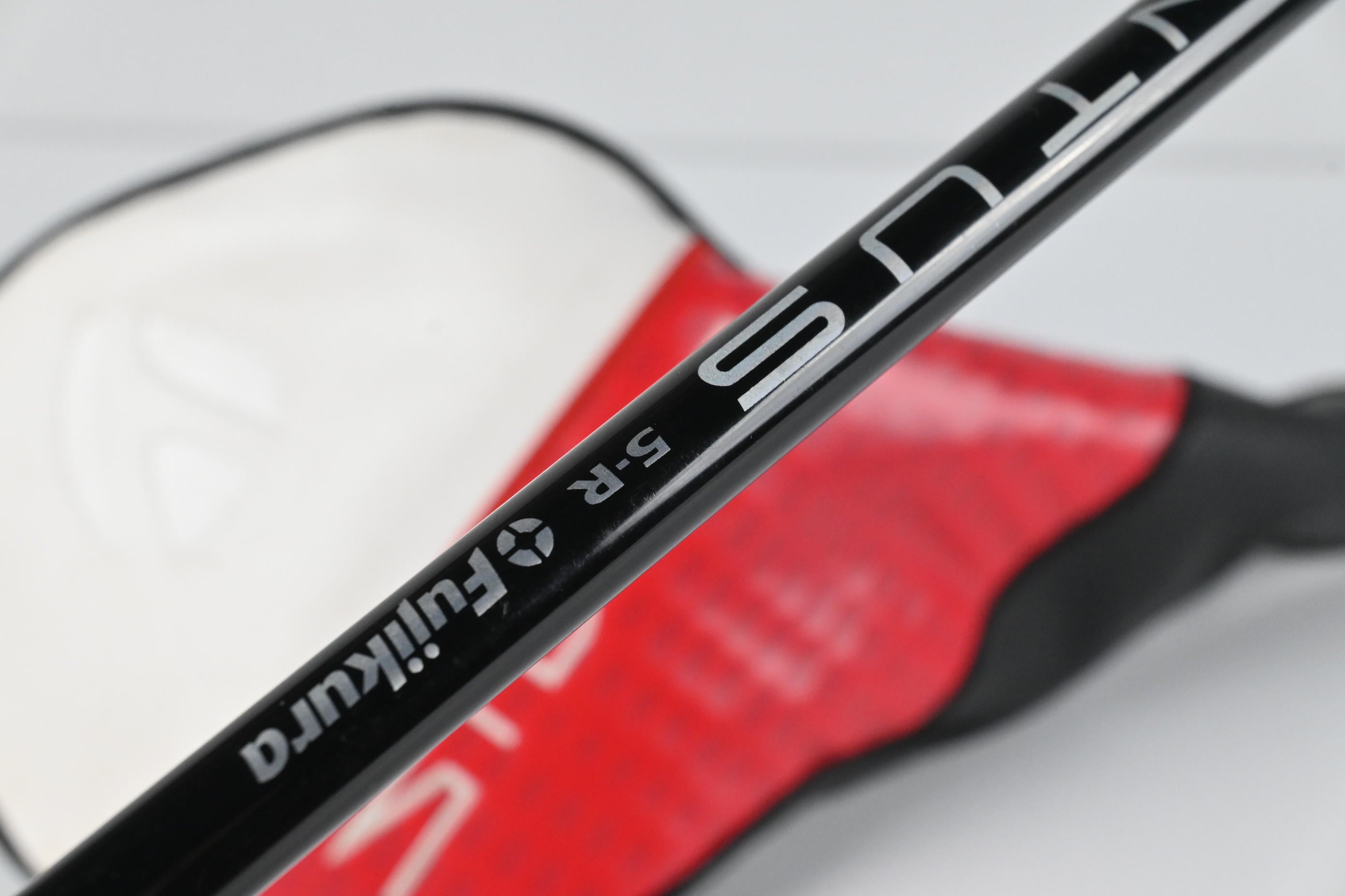 Taylormade Stealth 2 Driver / 10.5 Degree / Regular Flex Fujikura Ventus Red 5