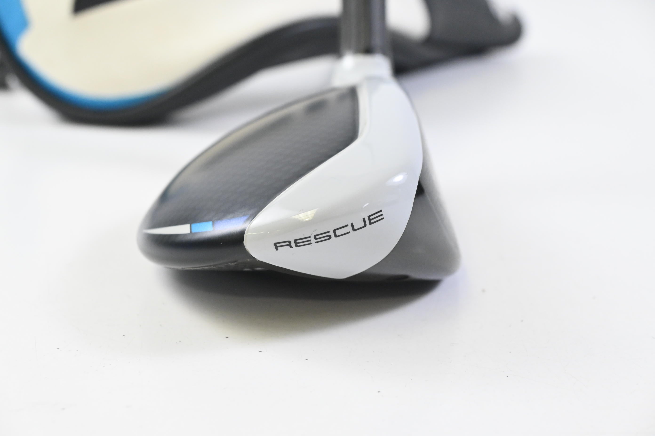 Taylormade SIM2 Max #3 Hybrid / 19 Degree / Regular Flex Ventus Blue 6 Shaft