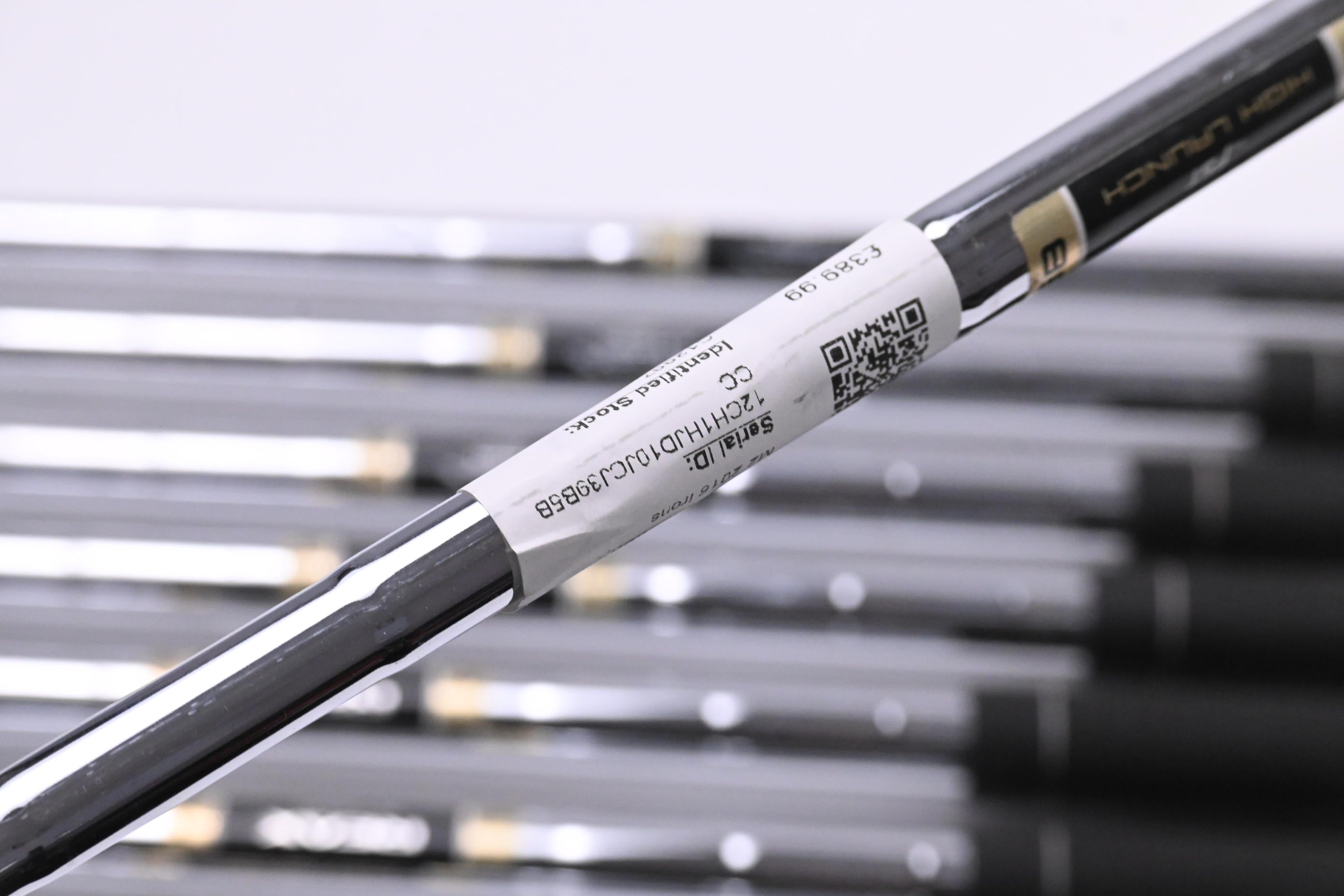 Left Hand Taylormade M2 2016 Irons / 5-PW+GW+SW / Regular Flex Reax 88 Shafts