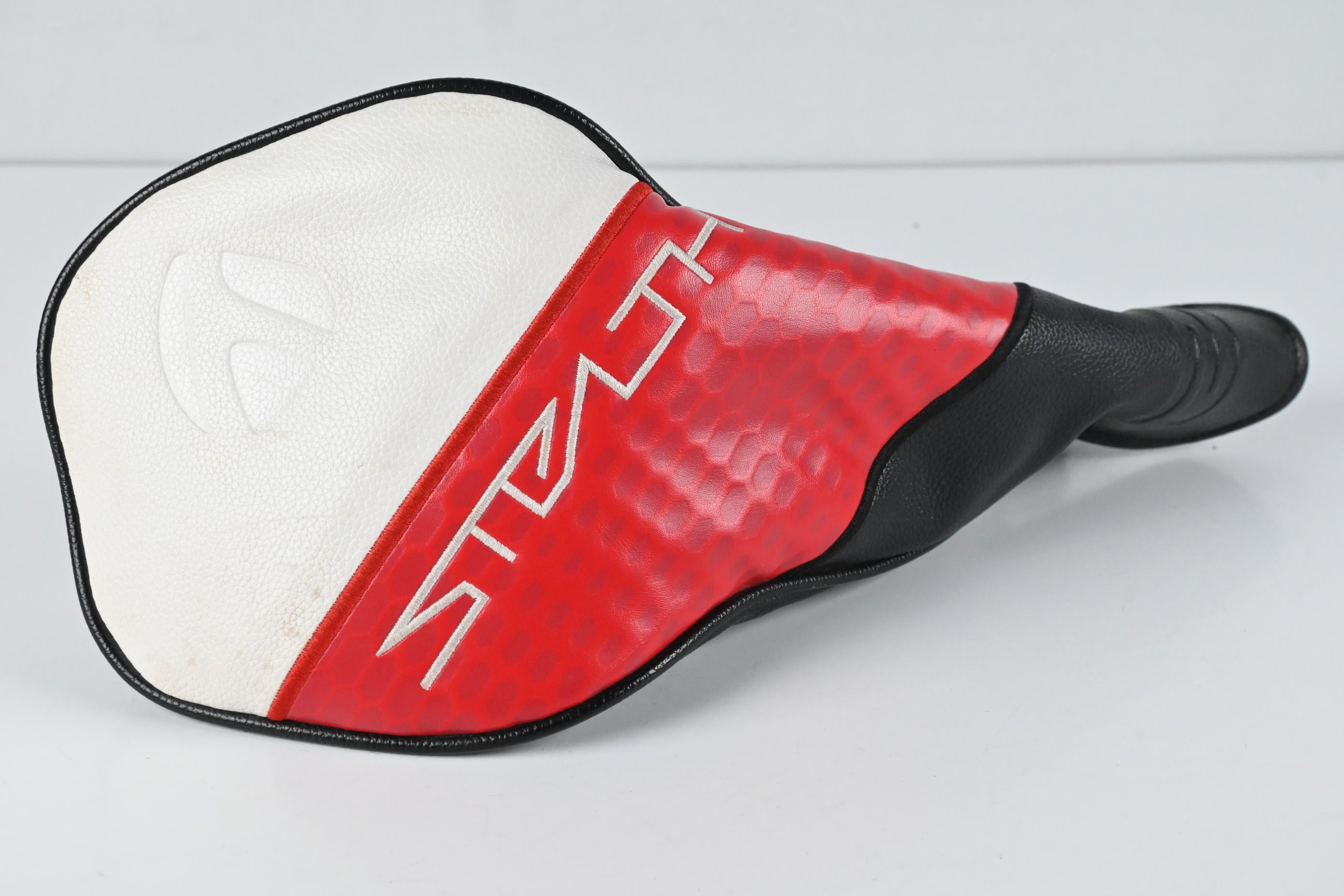 Taylormade Stealth 2 Driver / 10.5 Degree / Regular Flex Fujikura Ventus Red 5