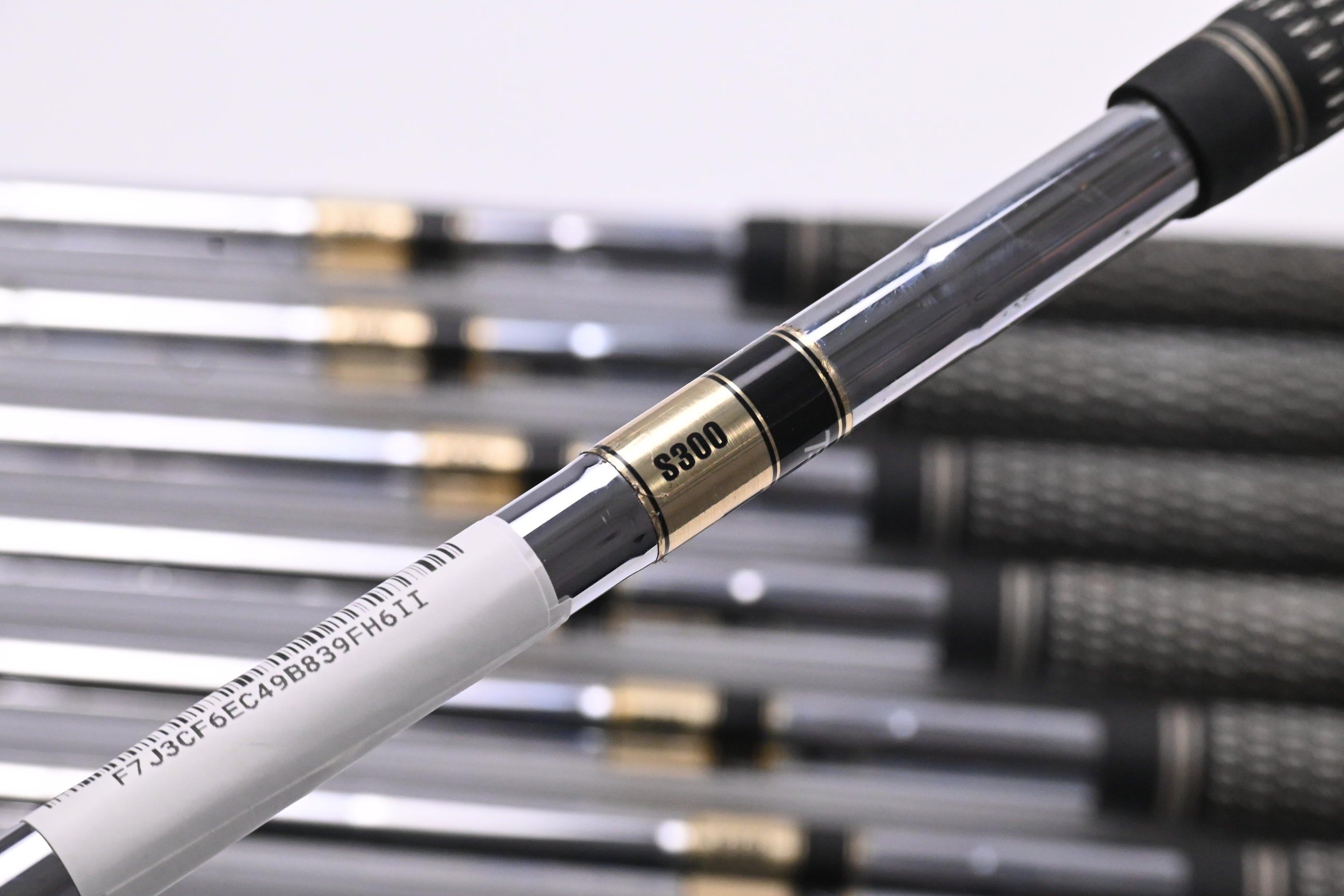 Srixon I-701 Tour Irons / 4-PW / Stiff Flex Dynamic Gold S300 Shafts