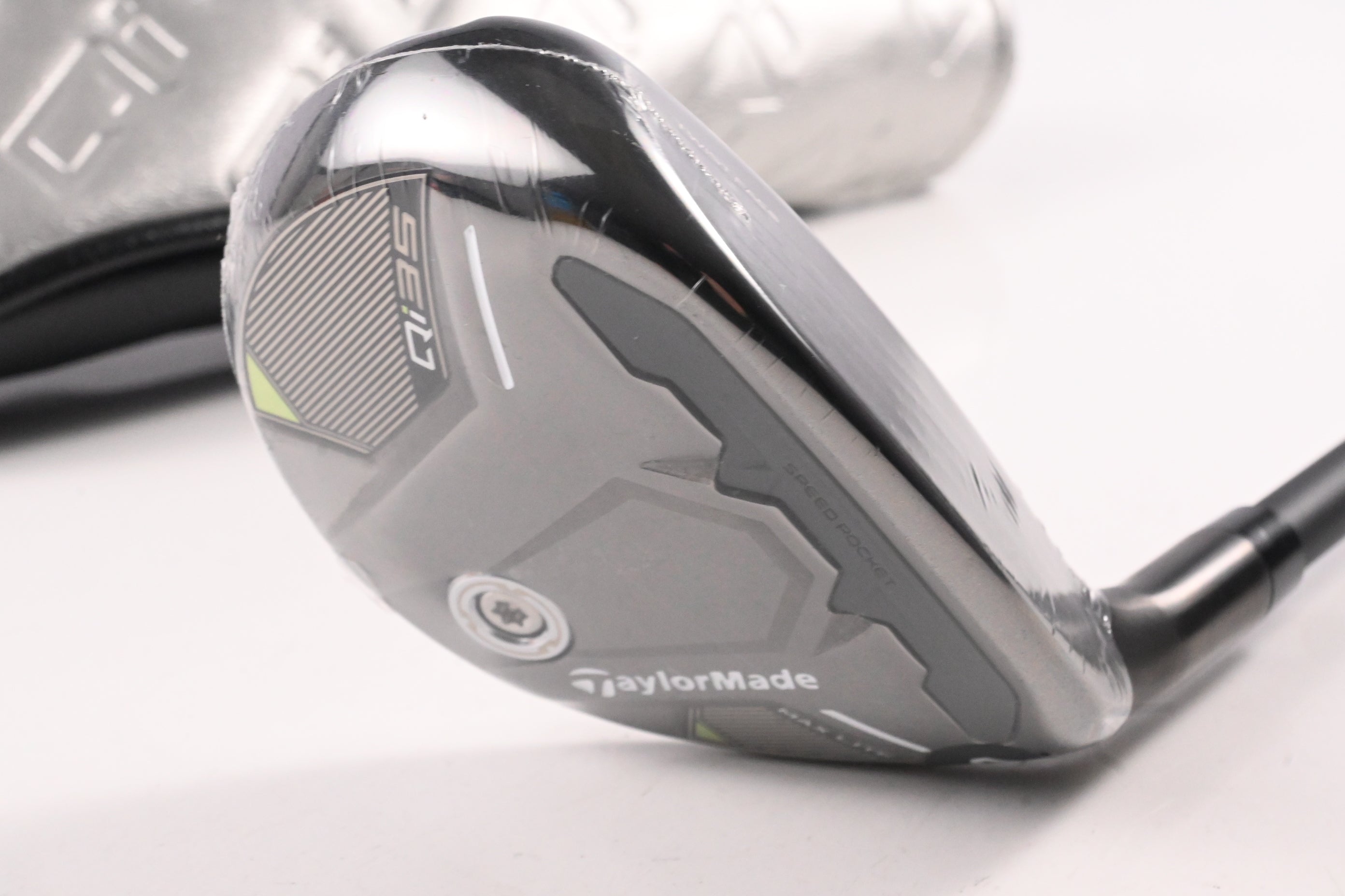 Taylormade Qi35 Max Lite #5 Hybrid / 27 Degree / Senior Flex Vanquish 5 Shaft
