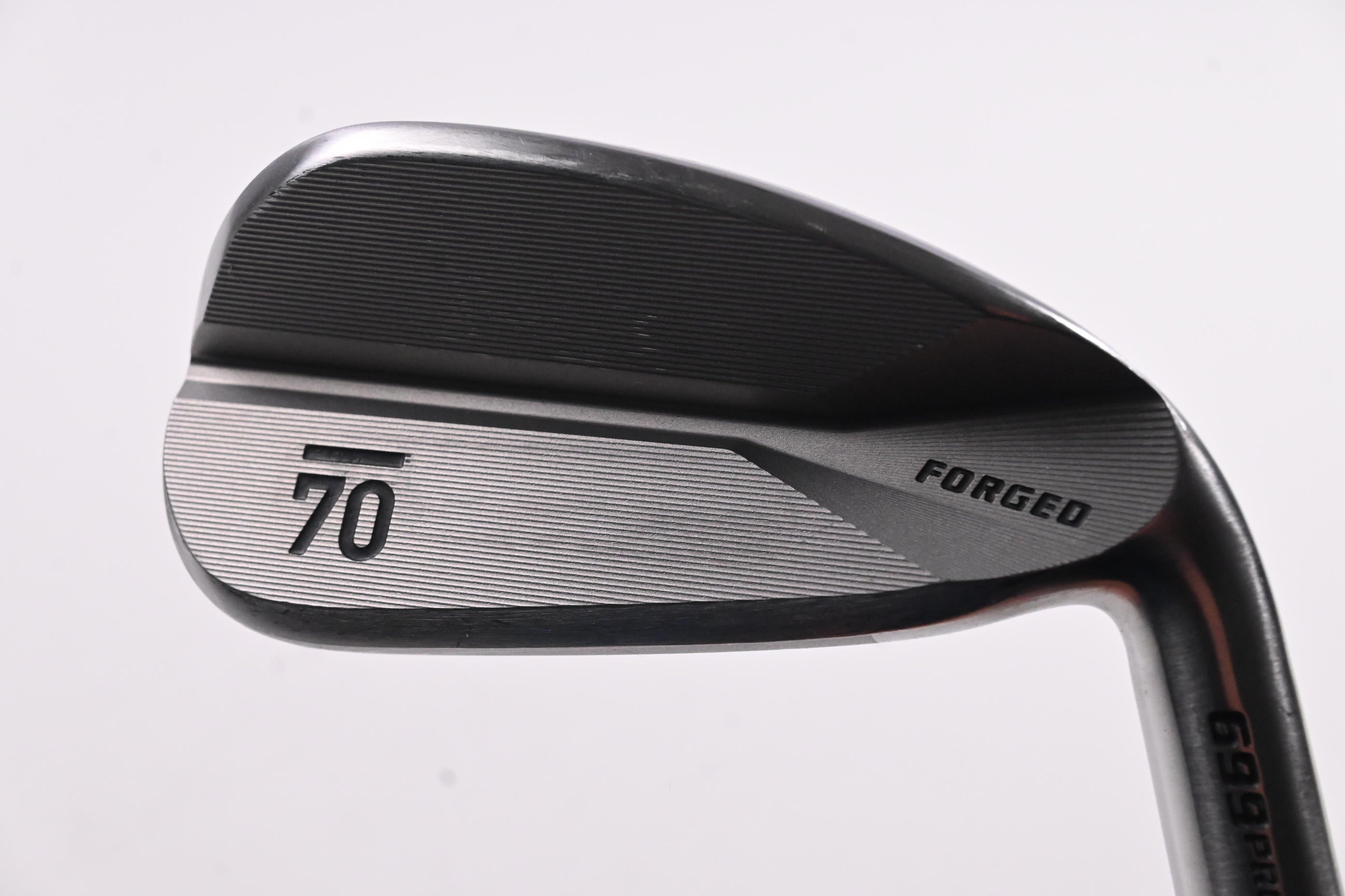 Sub 70 699 U #4 Iron / 22 Degree / Stiff Flex Dynamic Gold MID 115 Shaft