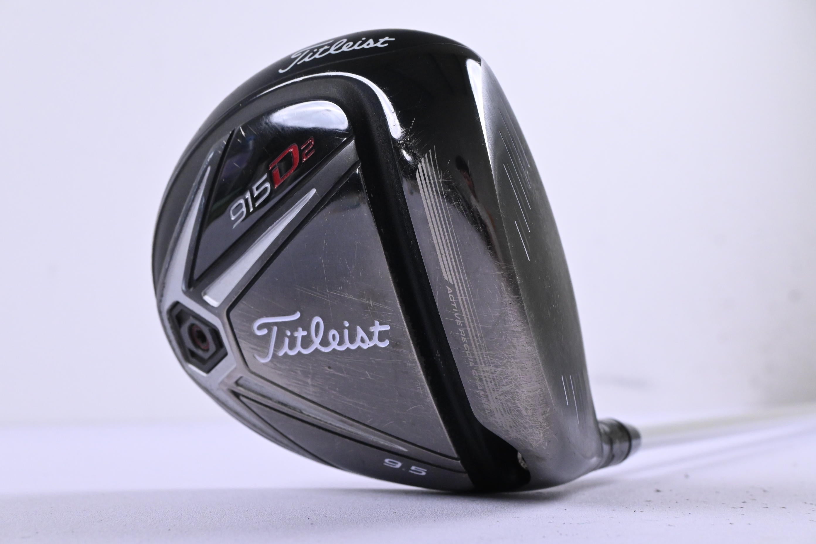 Titleist 915 D2 Driver / 9.5 Degree / Stiff Flex Aldila Rogue Black 70 Shaft