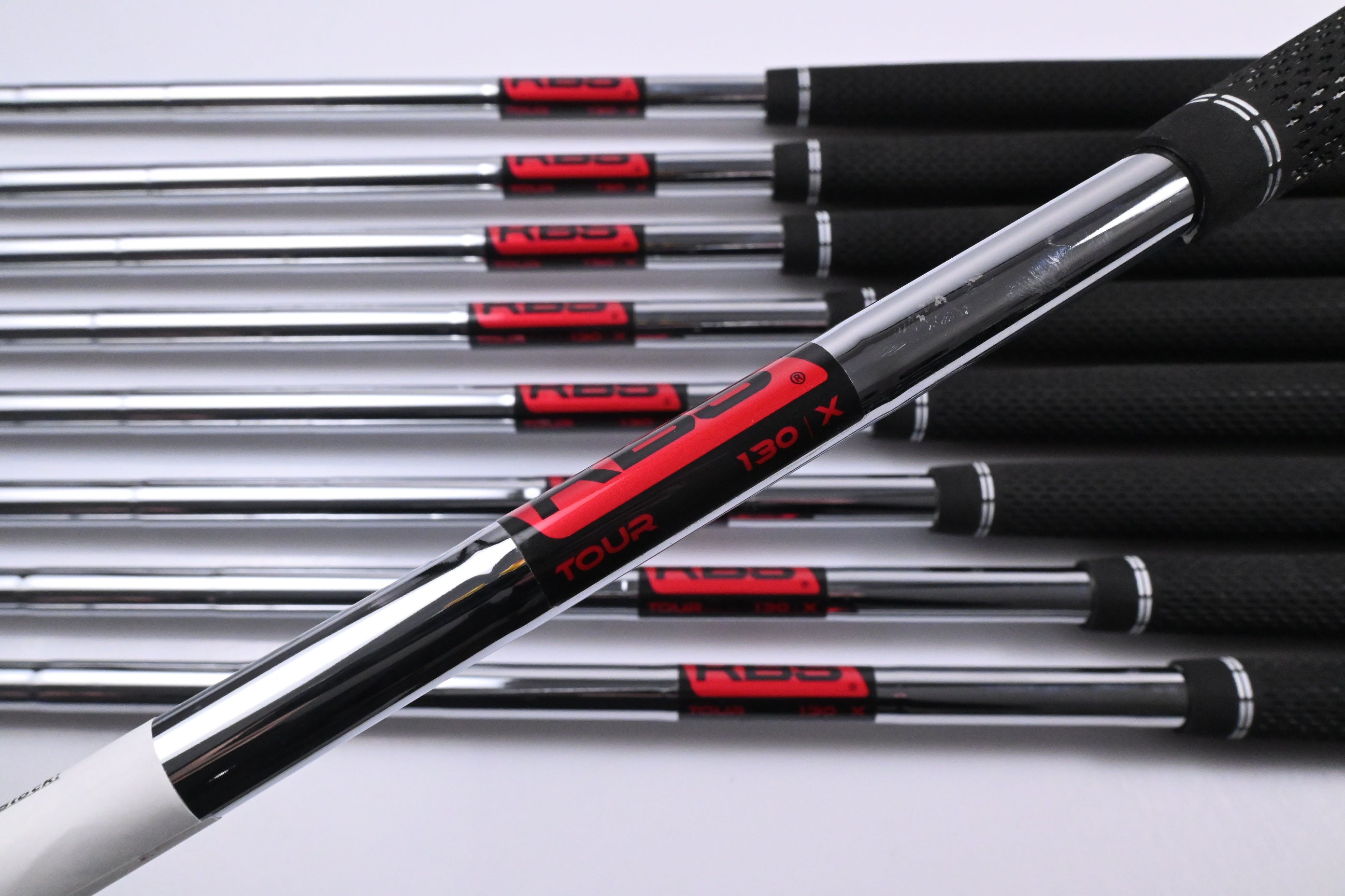 Left Hand Ping G440 Irons / 4-PW+UW+52° / Green Dot / X-Flex KBS Tour 130 Shafts